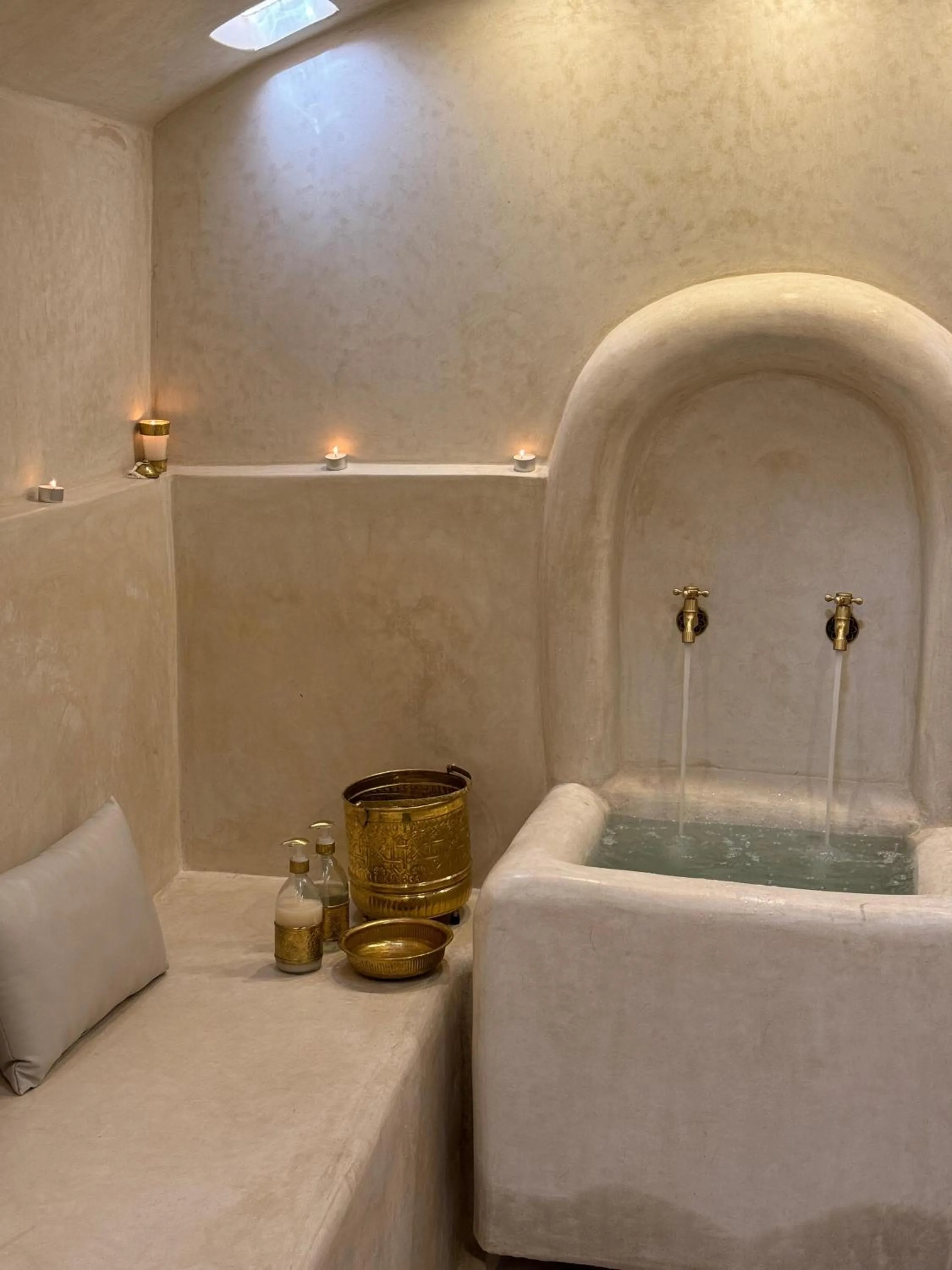 Mama Lova Hôtel, Riad, Restaurant & Spa