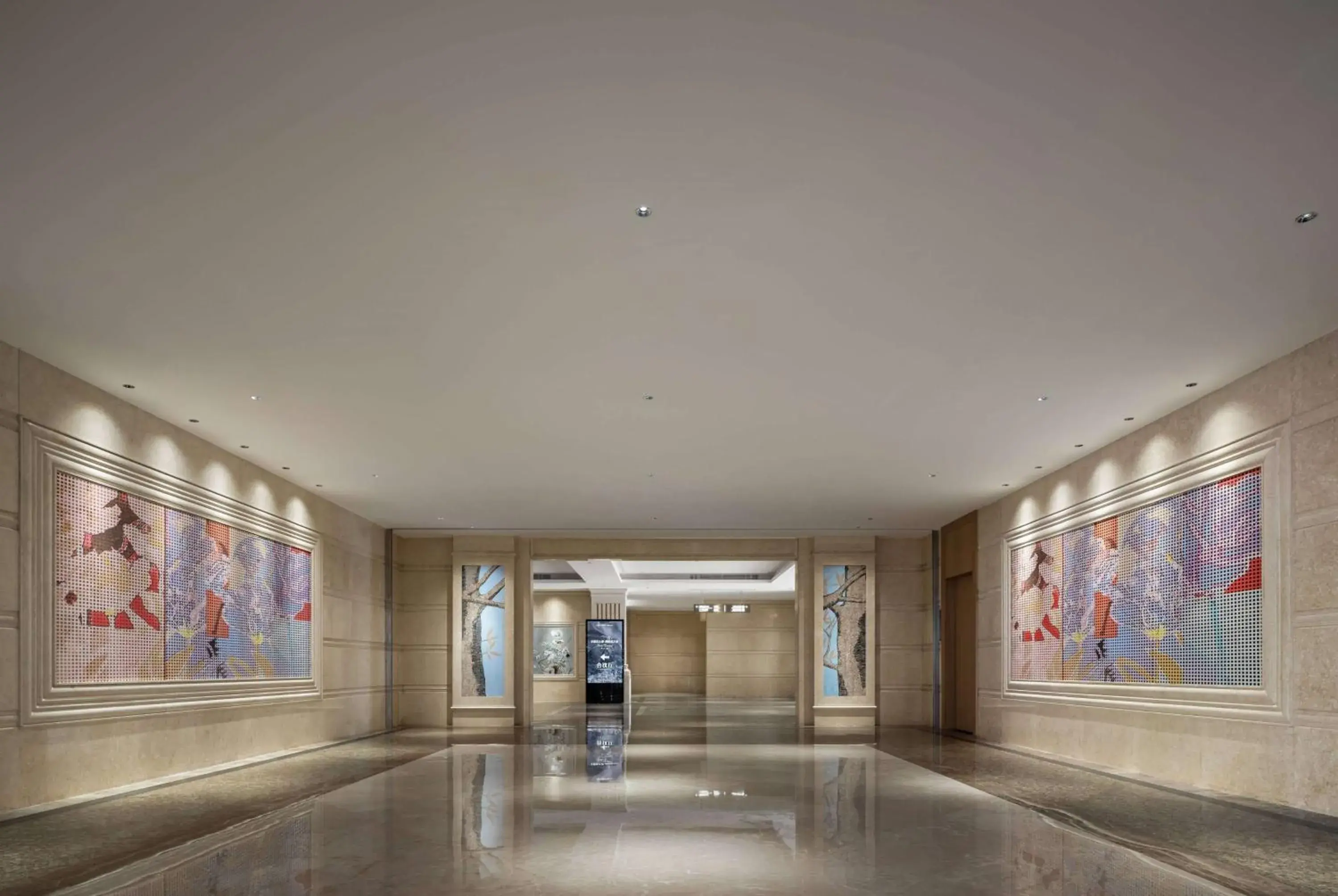 Lobby or reception in Wyndham Grand Zhaoqing Downtown Lobby or reception in Wyndham Grand Zhaoqing Downtown