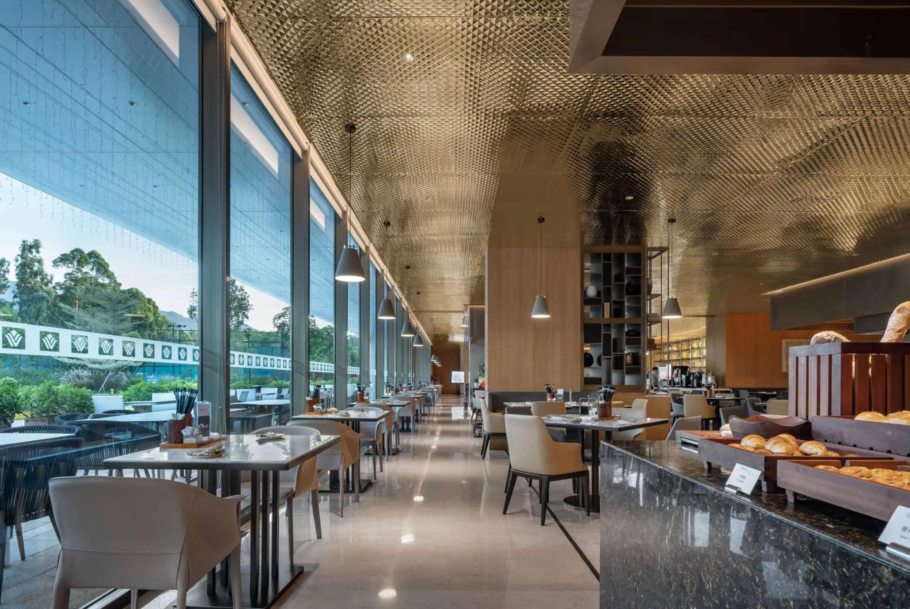 Restaurant/places to eat in Wyndham Grand Zhaoqing Downtown