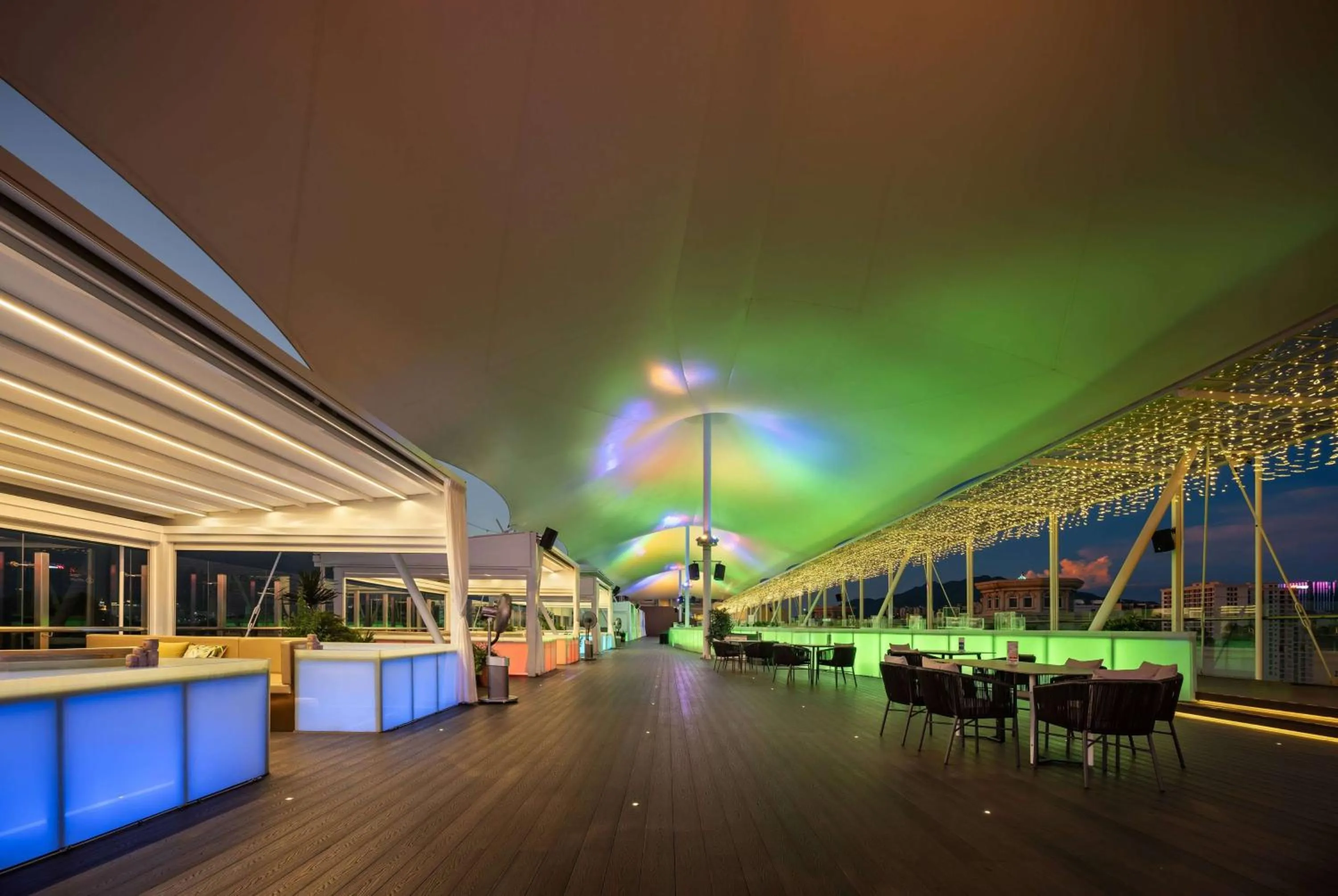 Restaurant/places to eat in Wyndham Grand Zhaoqing Downtown