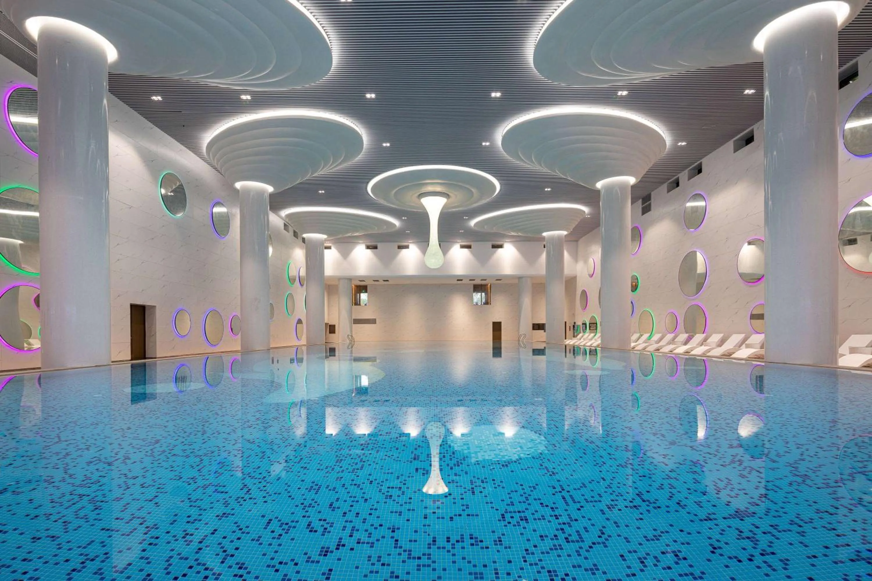 Pool view in Wyndham Grand Zhaoqing Downtown