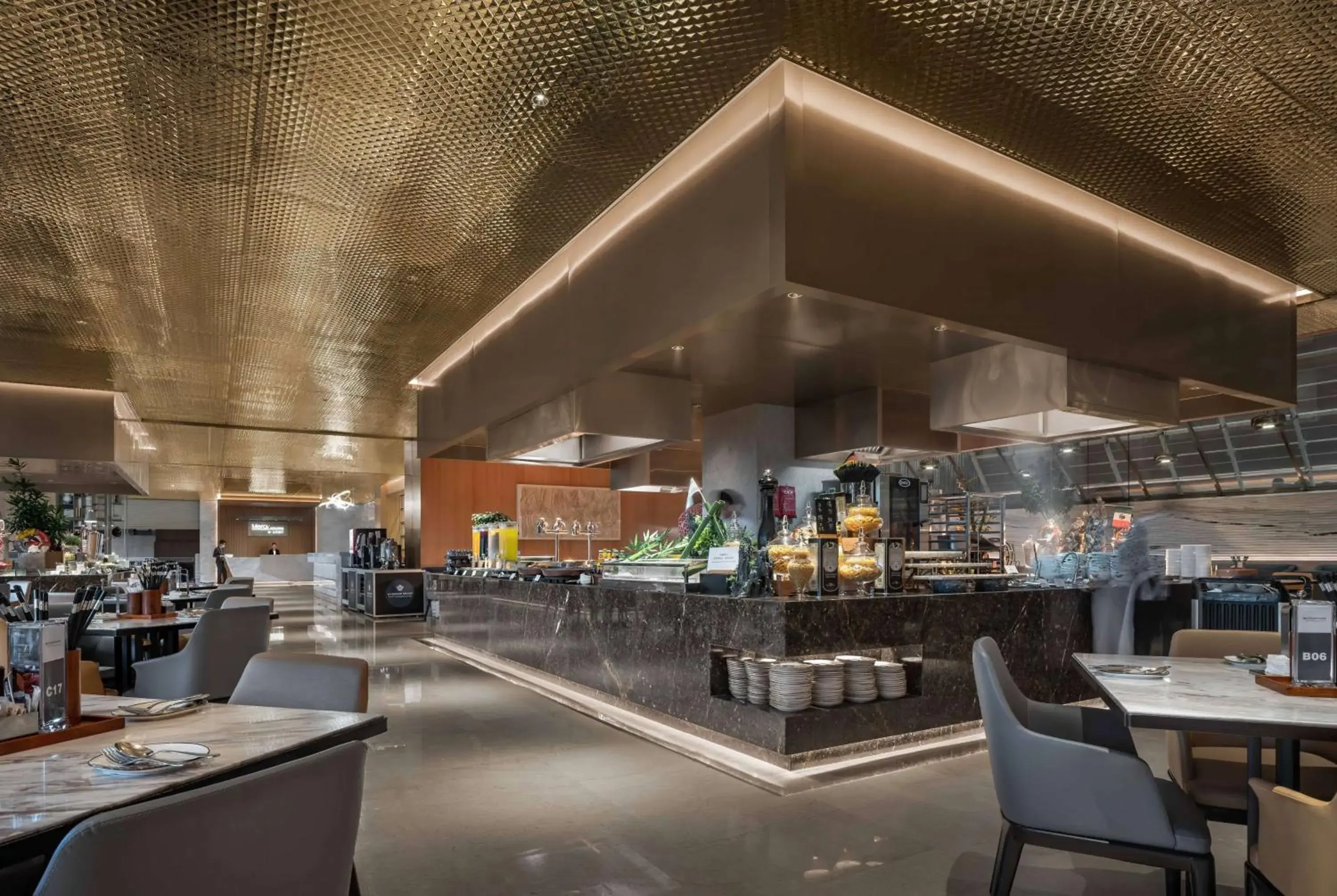 Restaurant/places to eat in Wyndham Grand Zhaoqing Downtown Restaurant/places to eat in Wyndham Grand Zhaoqing Downtown
