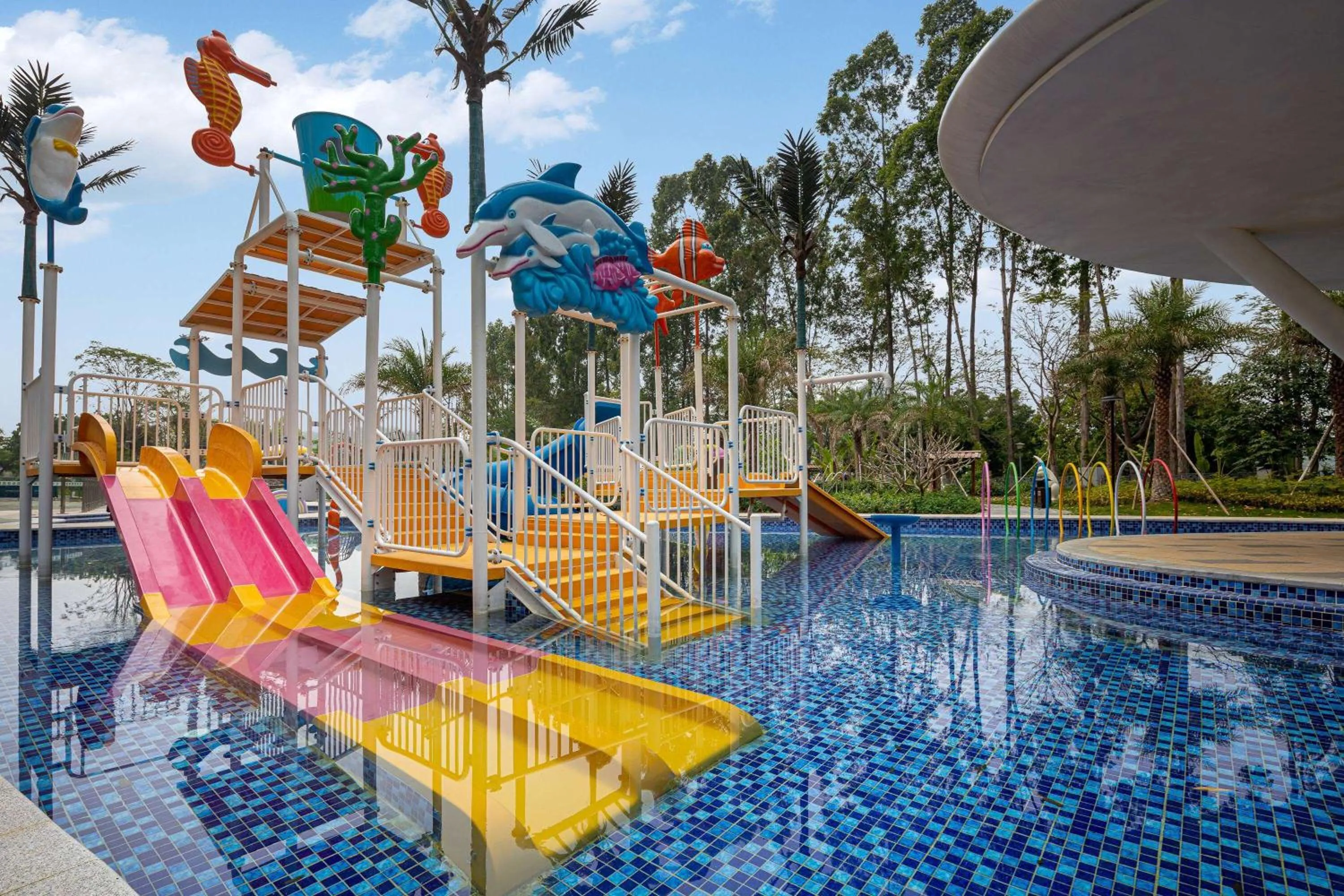 Pool view in Wyndham Grand Zhaoqing Downtown