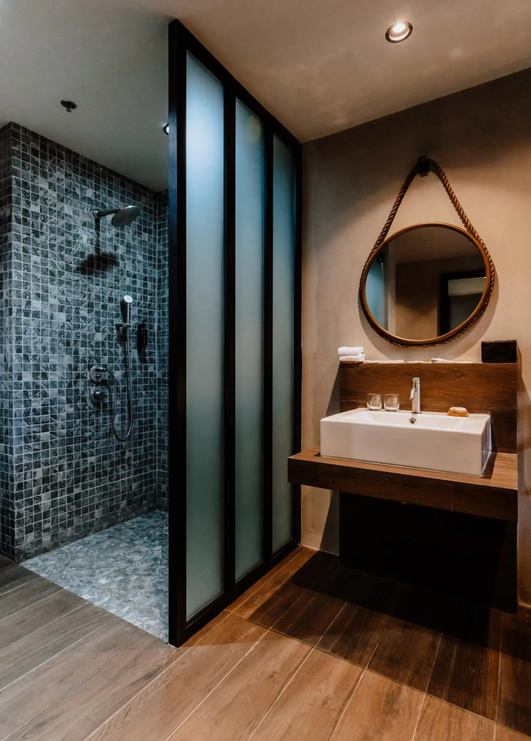 The Funny Lion - El Nido The Funny Lion - El Nido