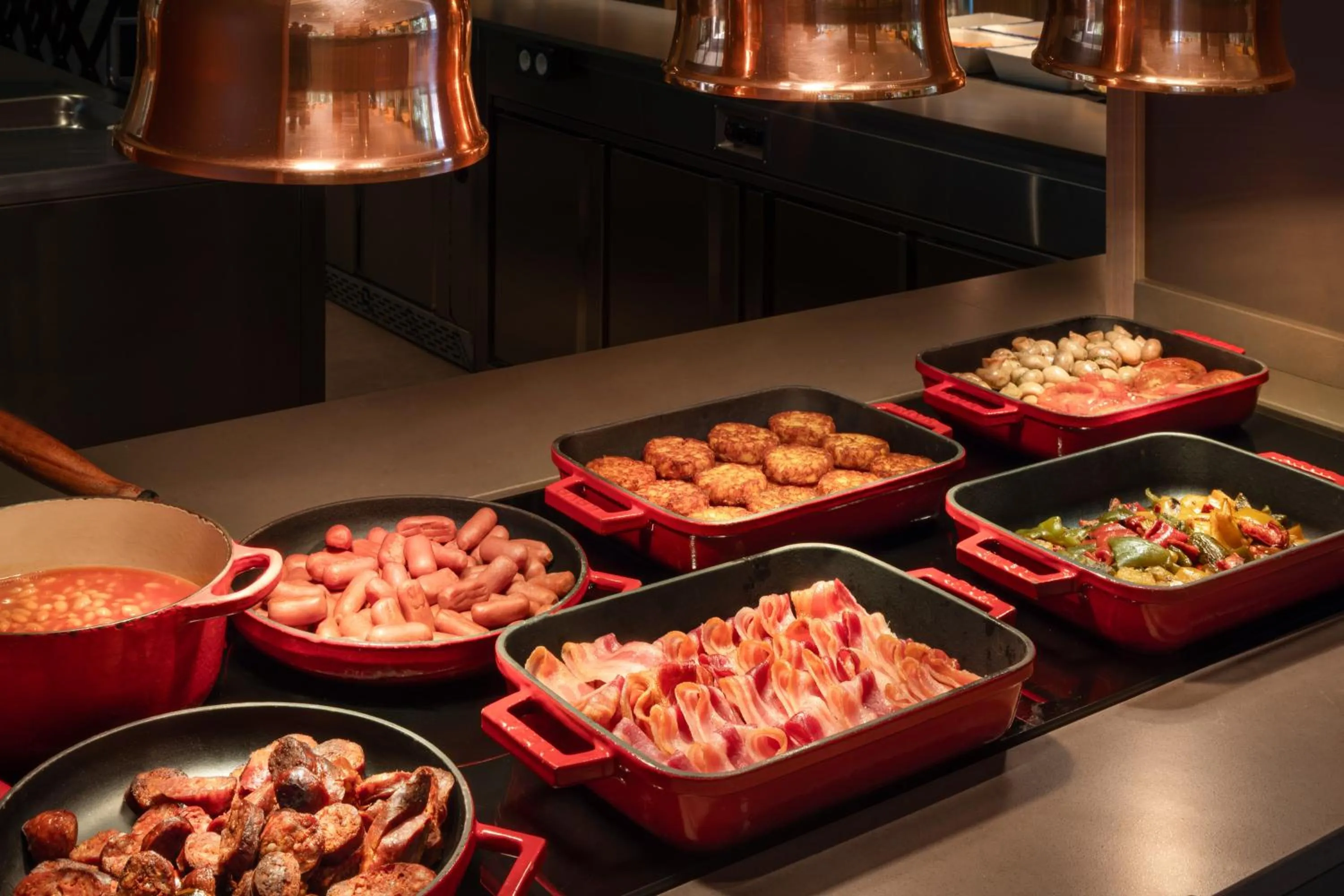 Restaurant/places to eat in Melia Barajas