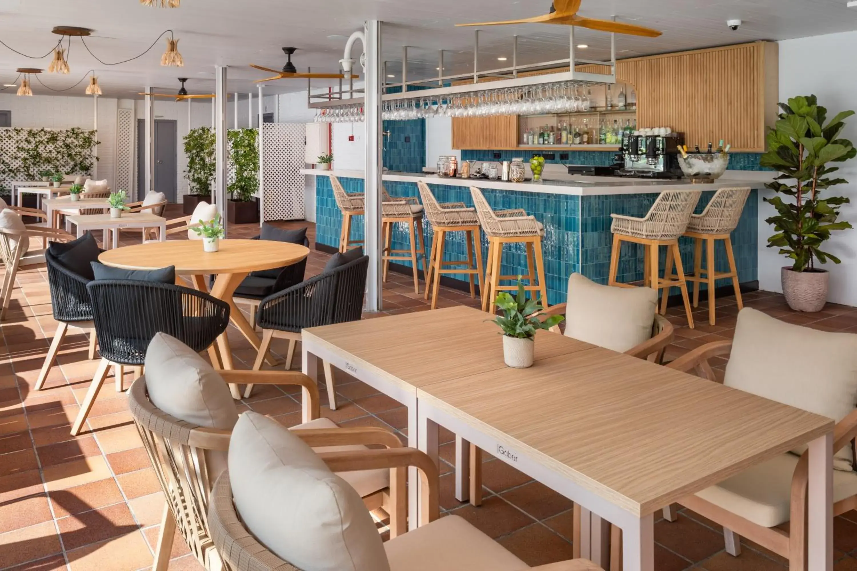 Restaurant/places to eat in Melia Barajas Restaurant/places to eat in Melia Barajas