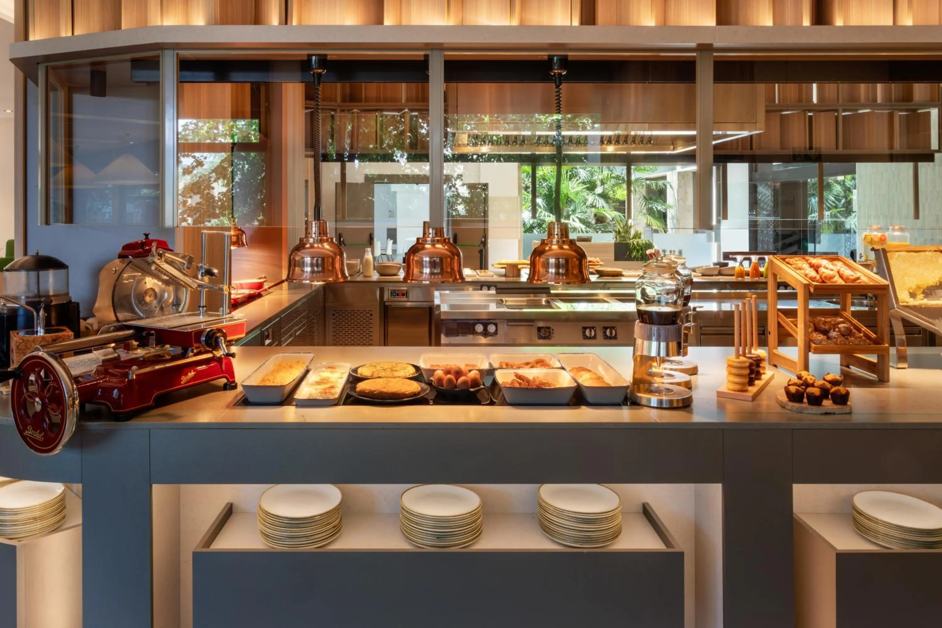 Lobby or reception in Melia Barajas