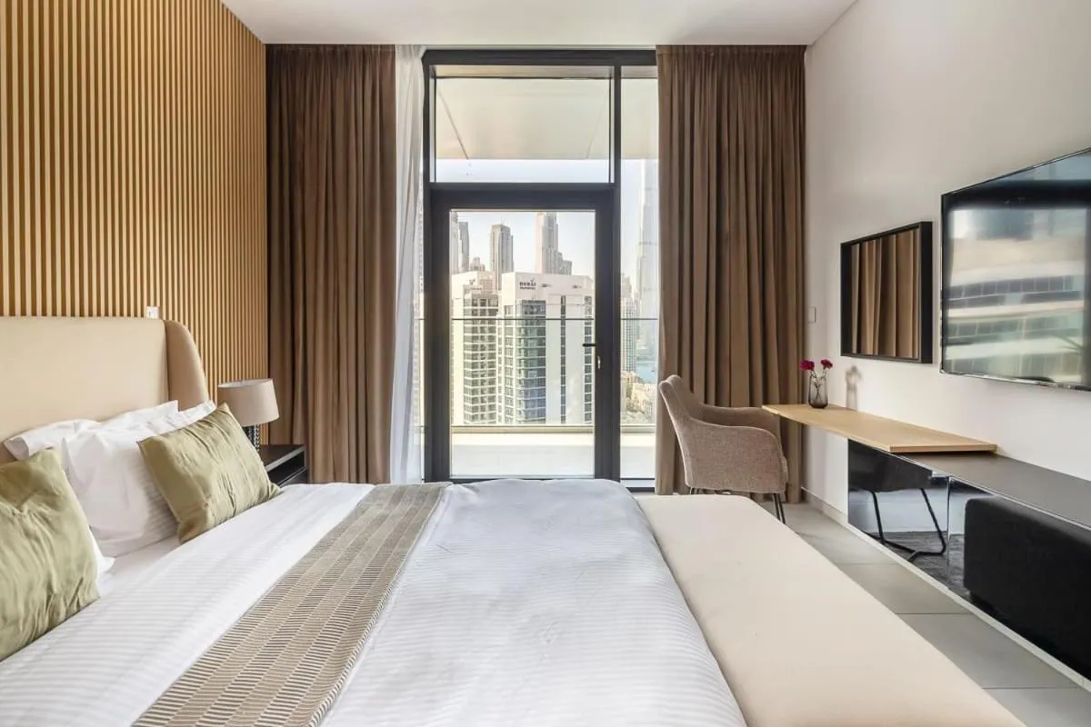 Frank Porter - Marquise Square