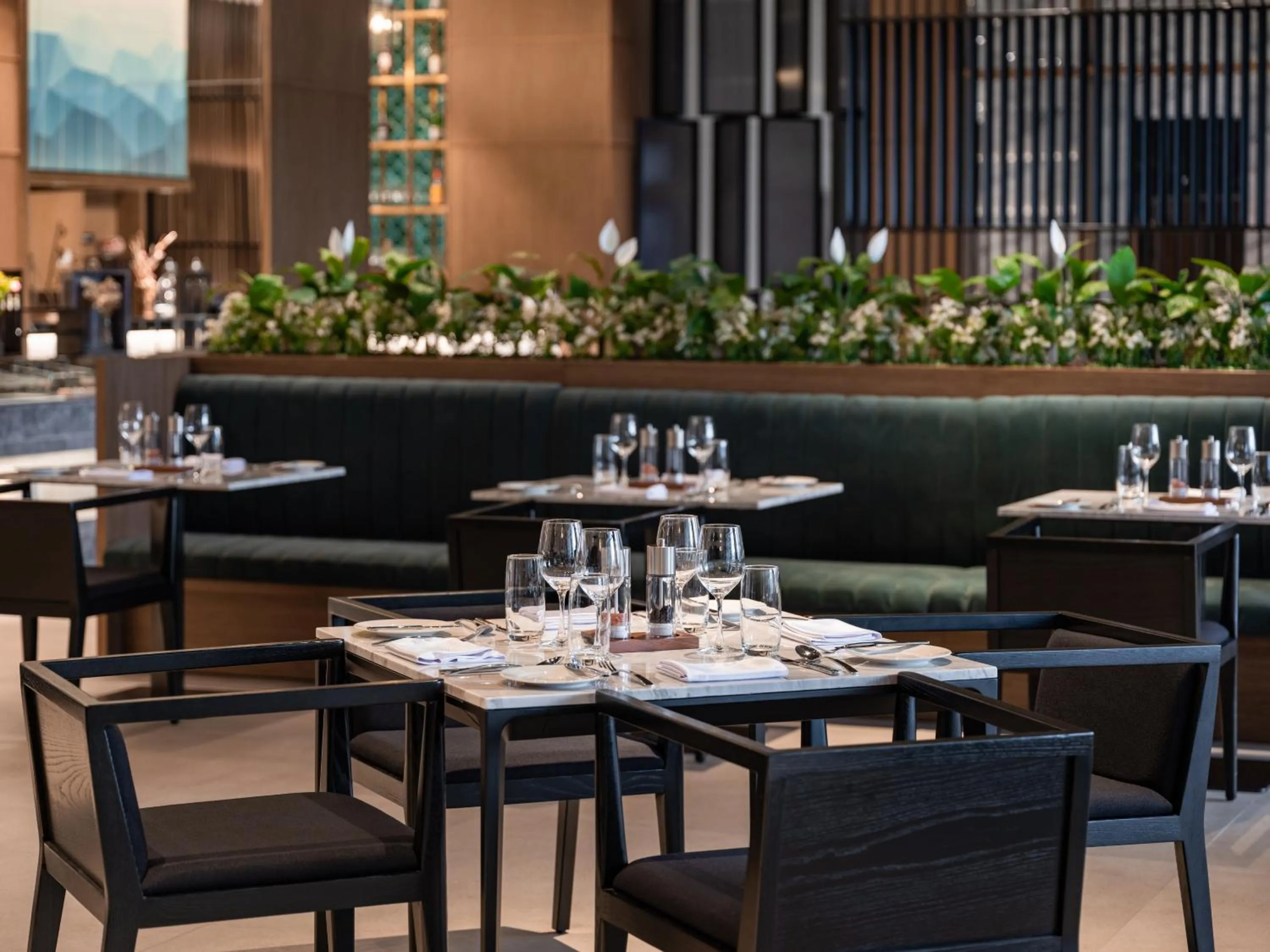 Restaurant/places to eat in Crowne Plaza Danang City Centre by IHG