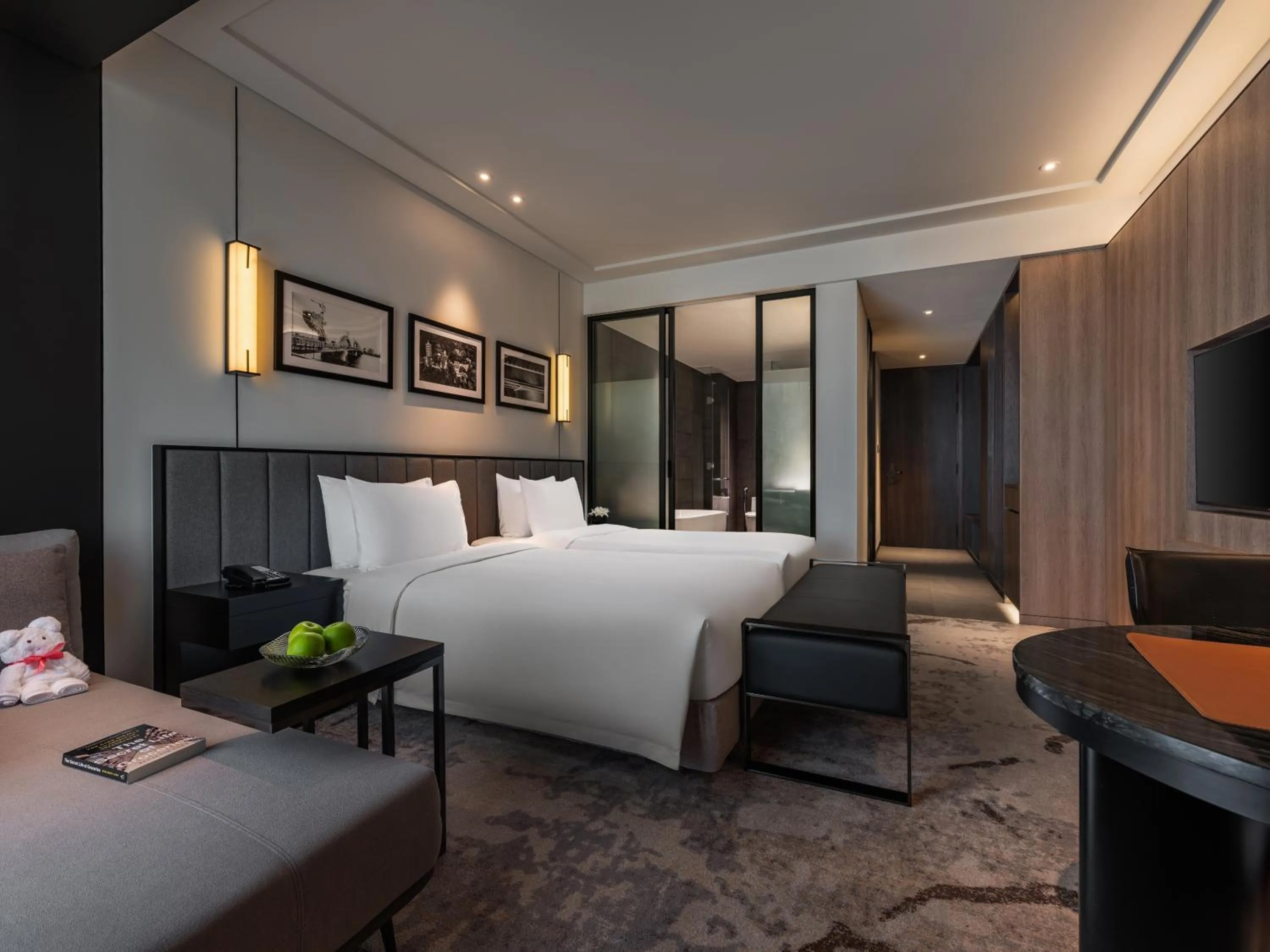 Bed in Crowne Plaza Danang City Centre by IHG