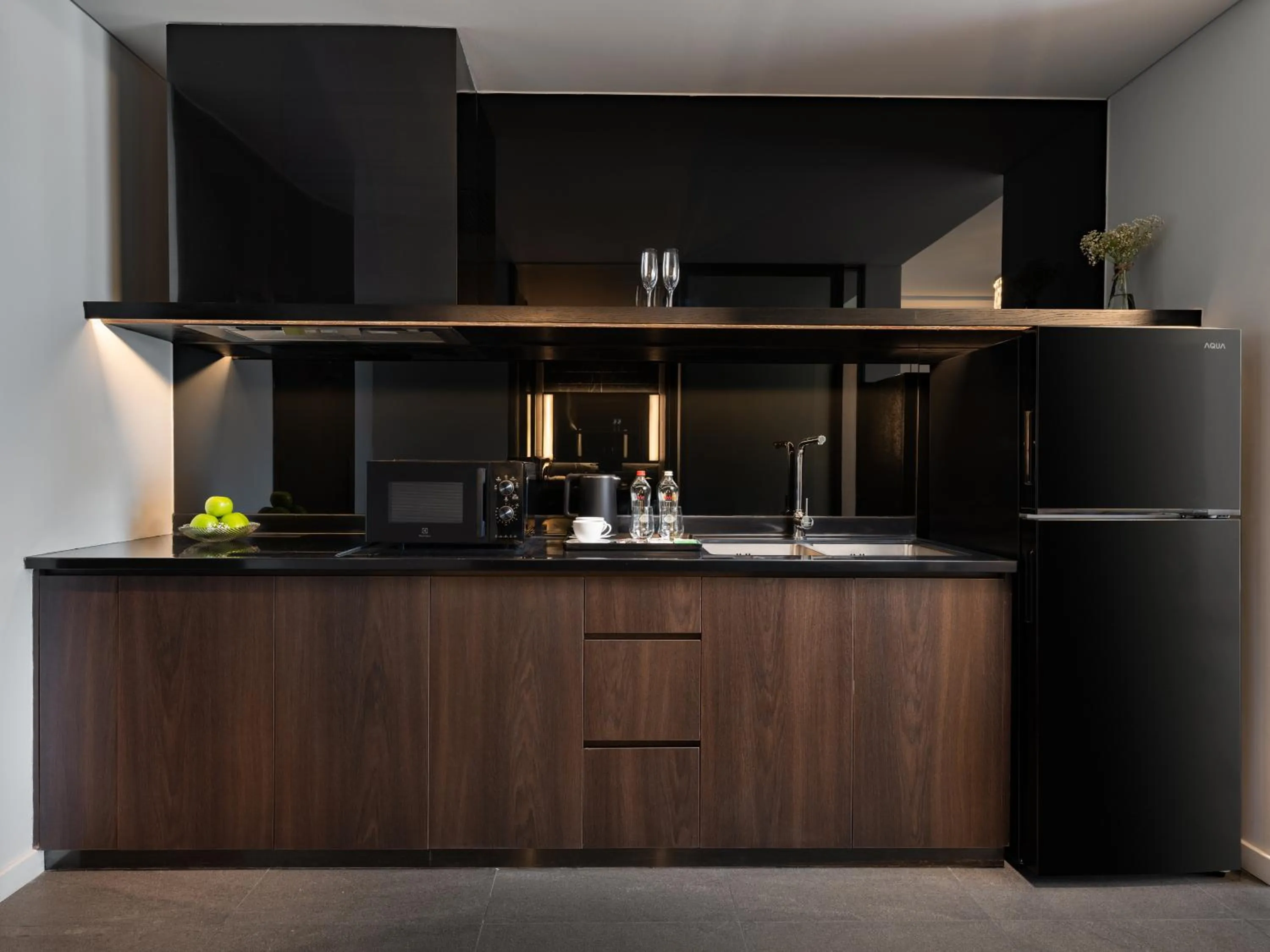 Kitchen or kitchenette in Crowne Plaza Danang City Centre by IHG