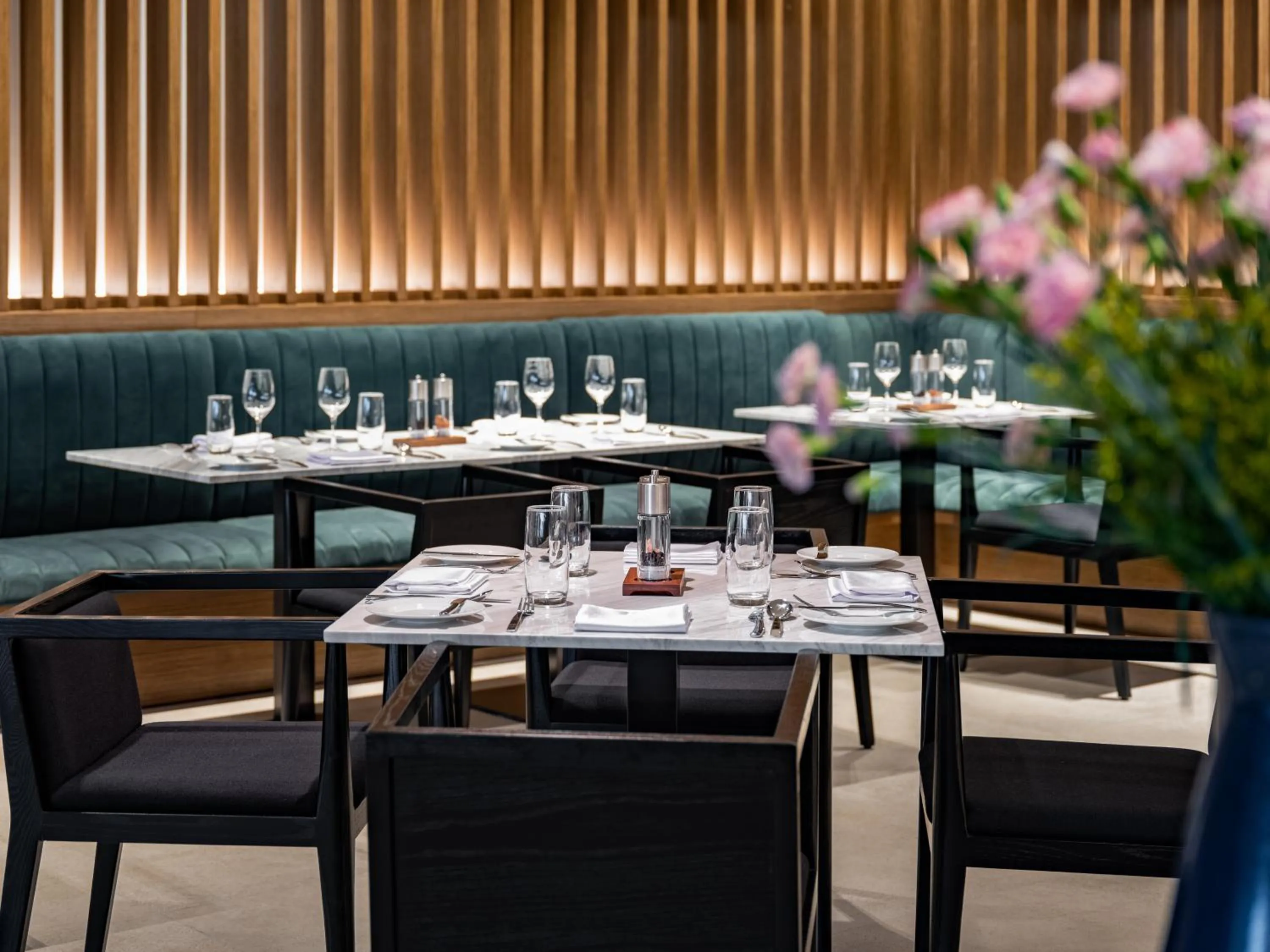 Restaurant/places to eat in Crowne Plaza Danang City Centre by IHG