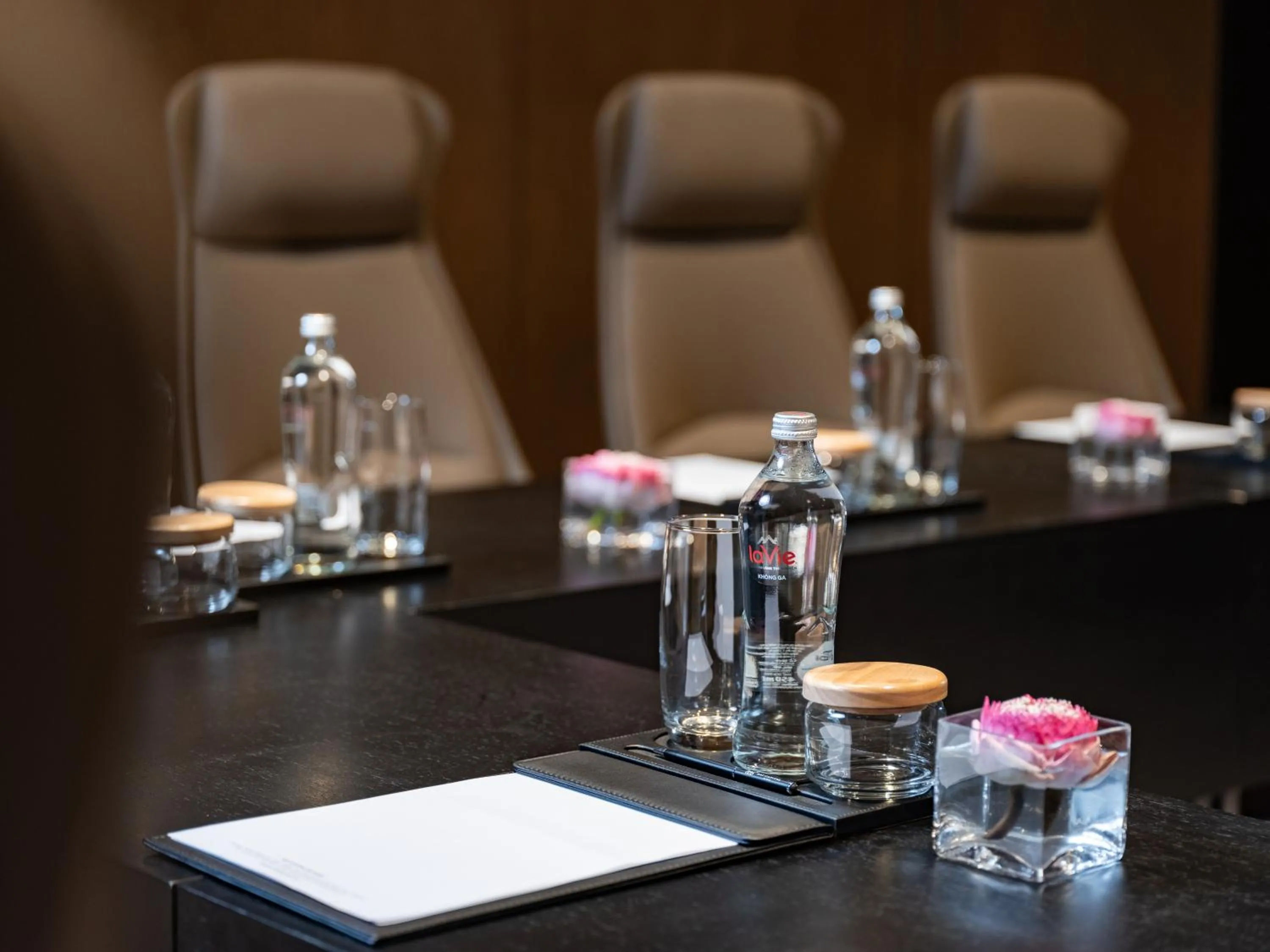 Business facilities in Crowne Plaza Danang City Centre by IHG