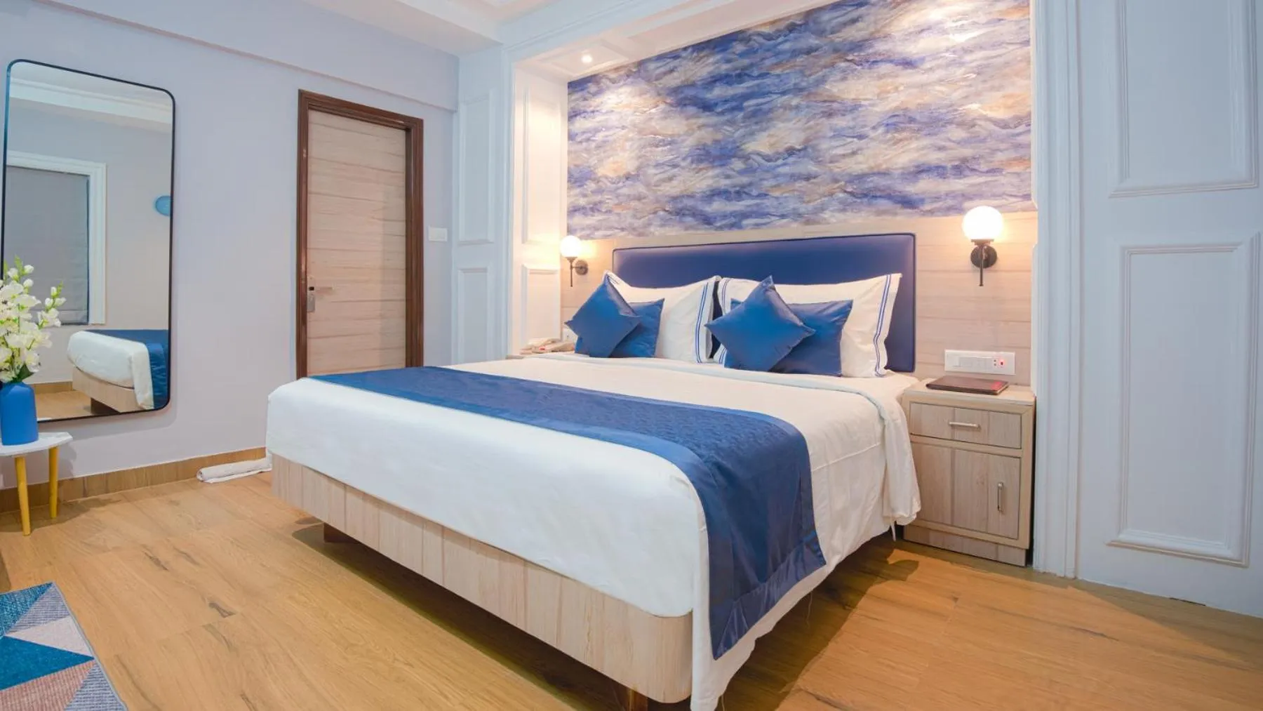 Bed in Le Seasons Resort