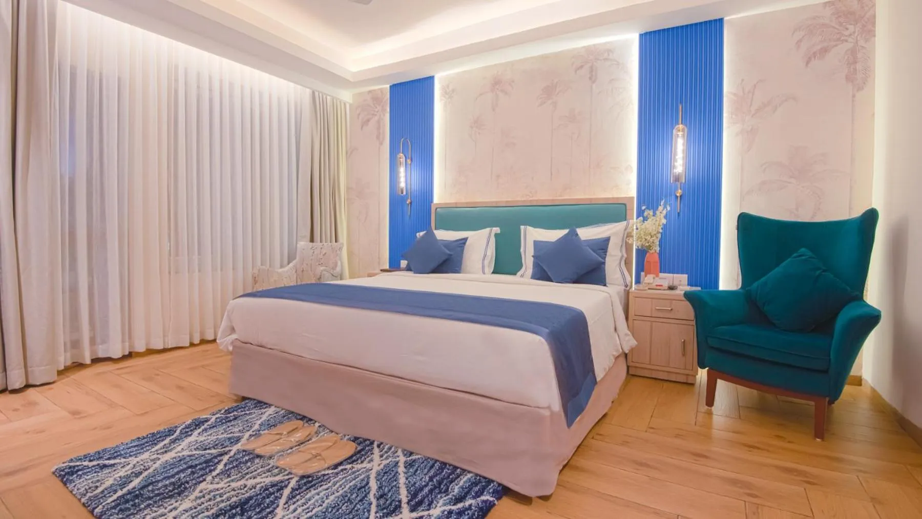 Bed in Le Seasons Resort