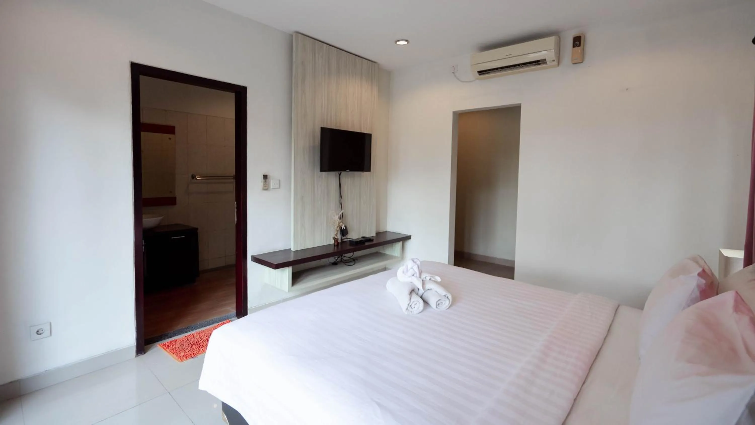 Bedroom, Bed in The Lavana Bali Radiance Villa Canggu