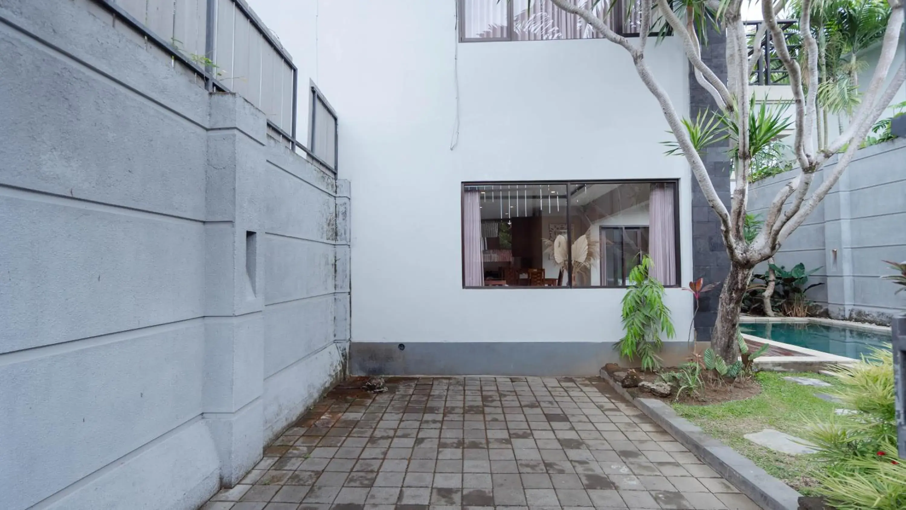 Property building in The Lavana Bali Radiance Villa Canggu Property building in The Lavana Bali Radiance Villa Canggu