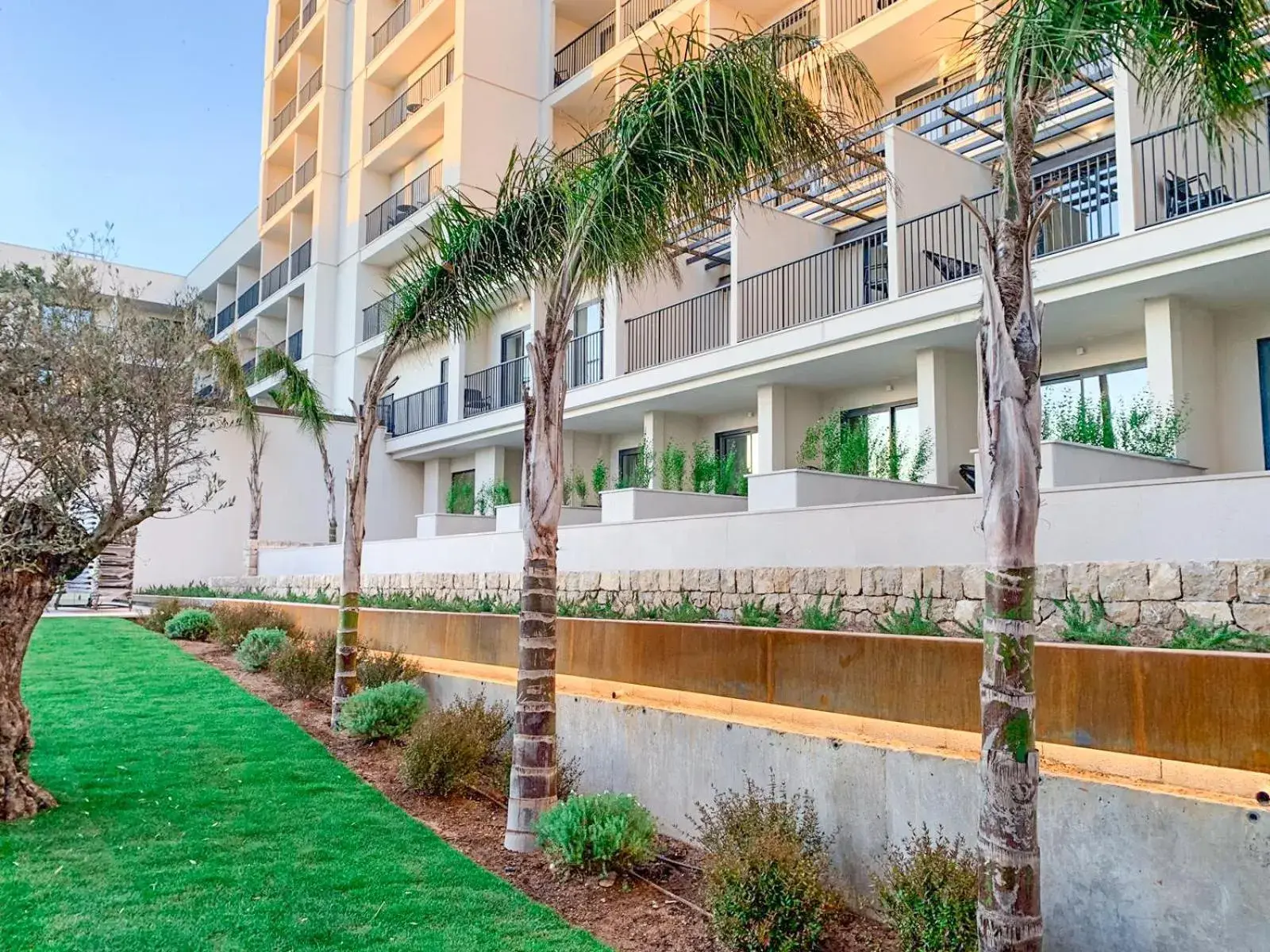 Property building in Hotel Paradiso Garden Property building in Hotel Paradiso Garden