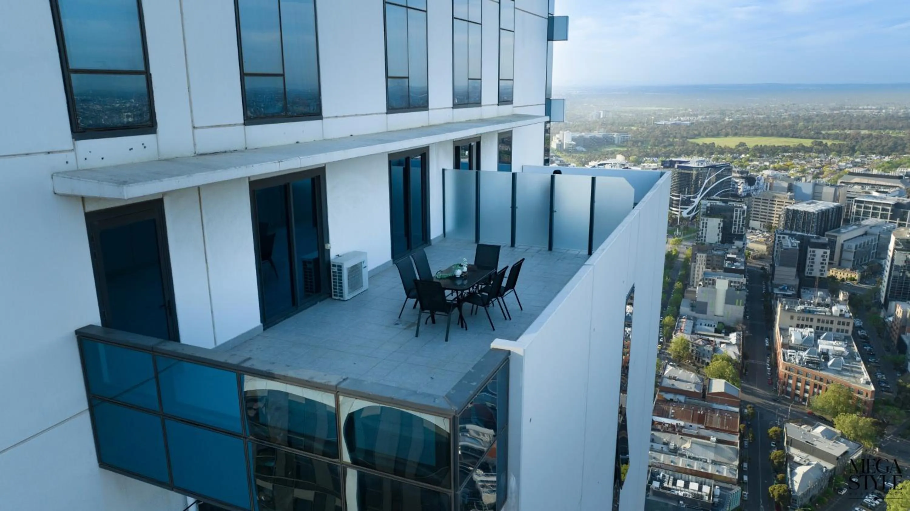 Mega Style Apartments Vision