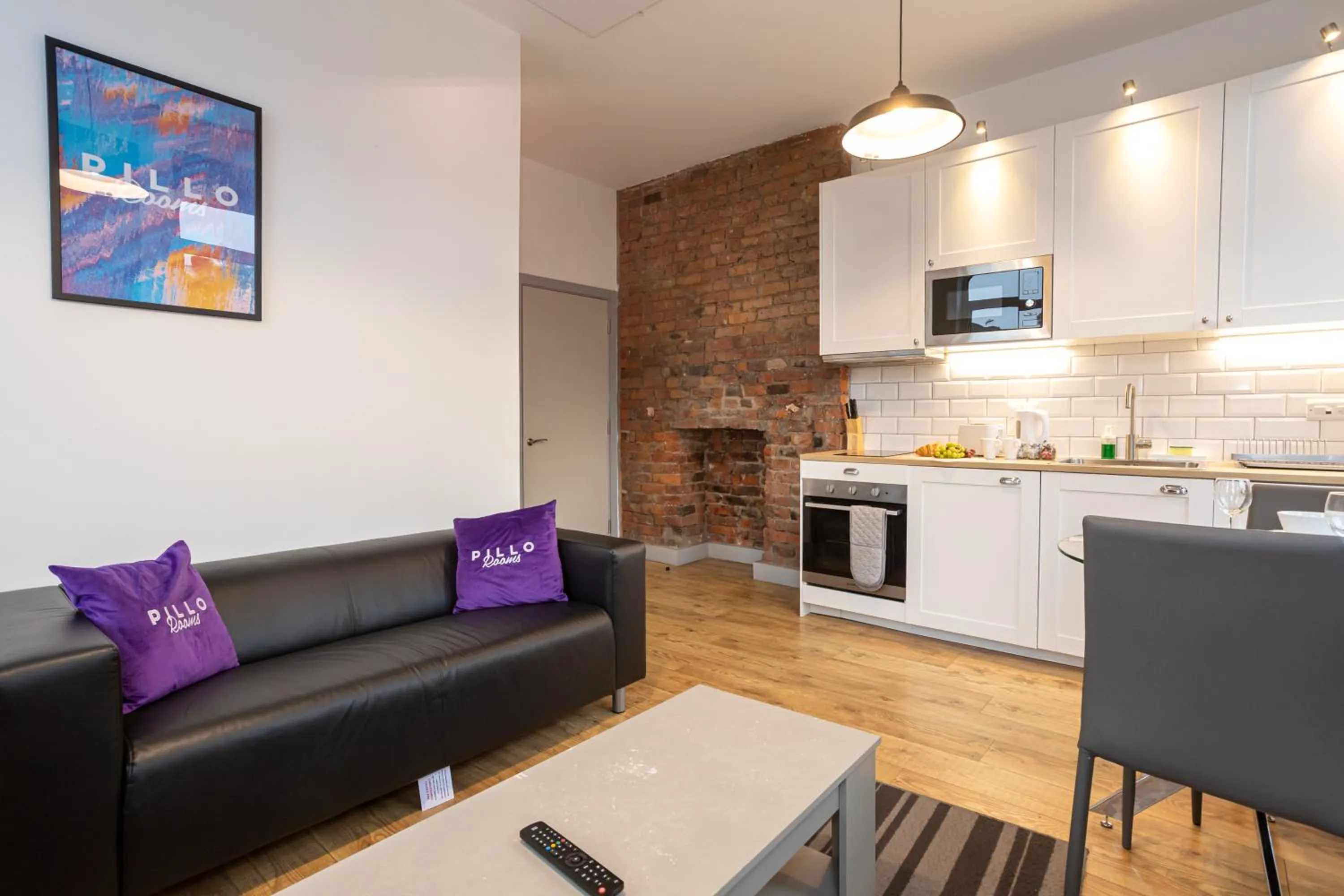 Pillo Rooms Serviced Apartments - Salford