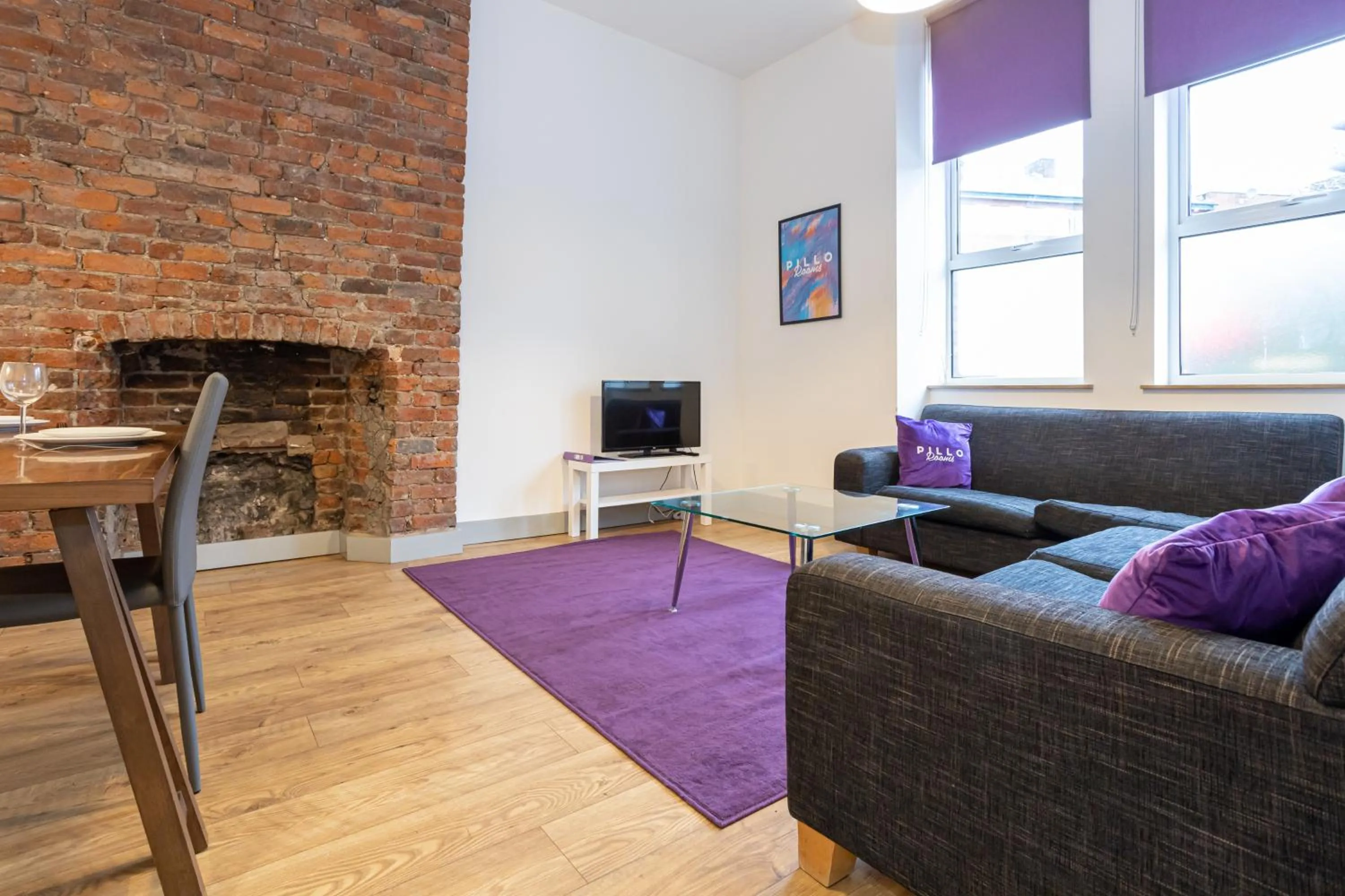 Pillo Rooms Serviced Apartments - Salford