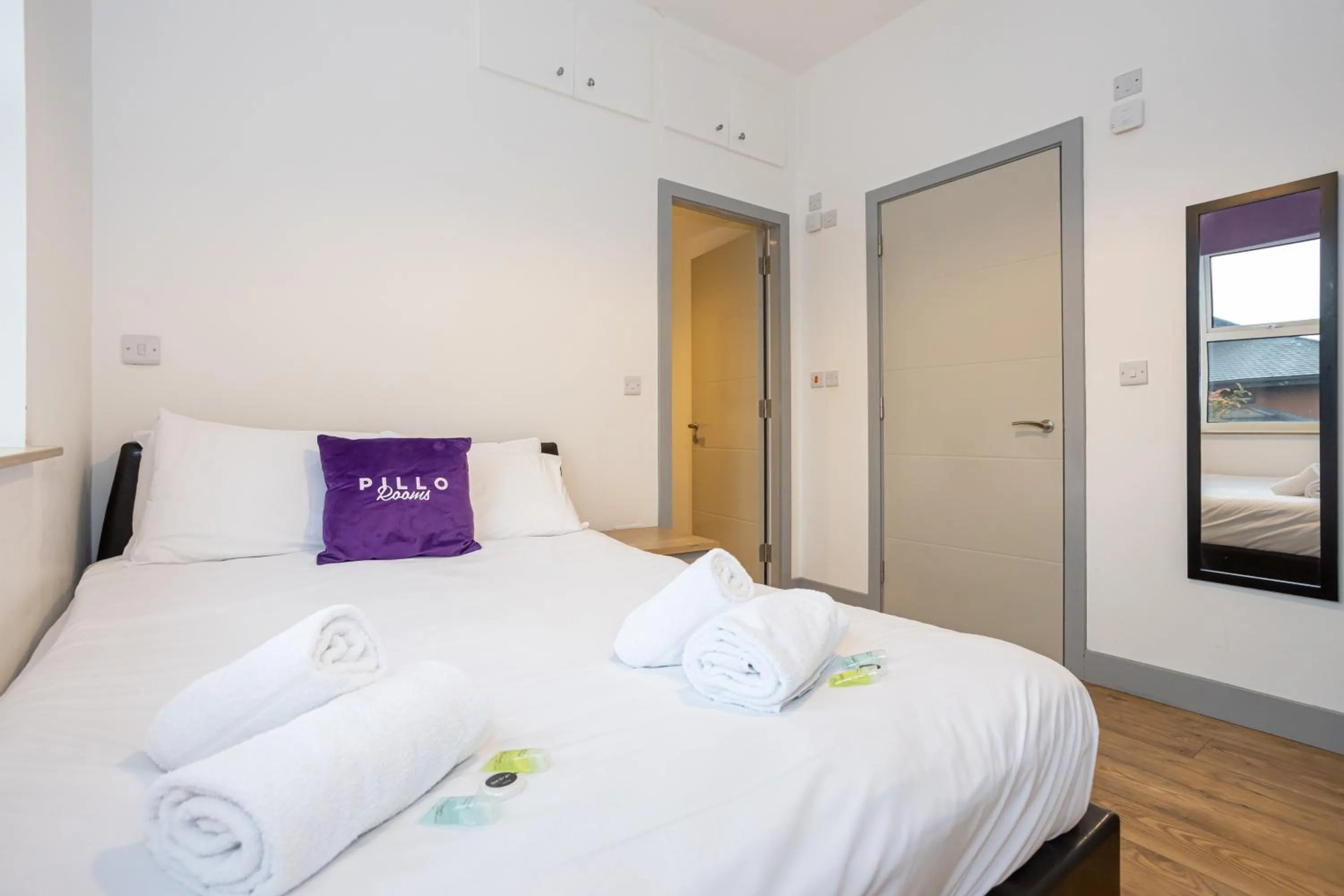 Bed in Pillo Rooms Serviced Apartments - Salford