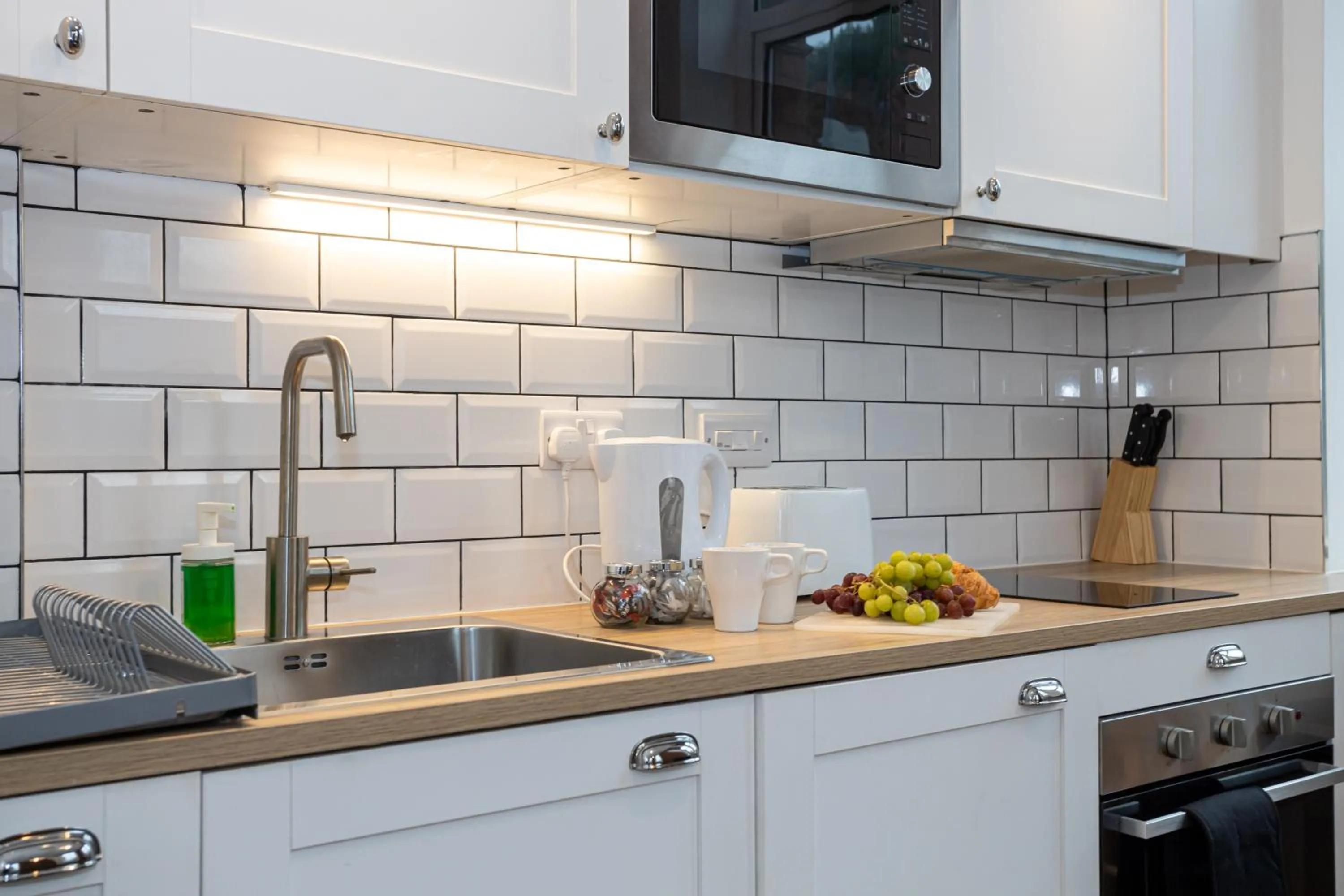 Pillo Rooms Serviced Apartments - Salford