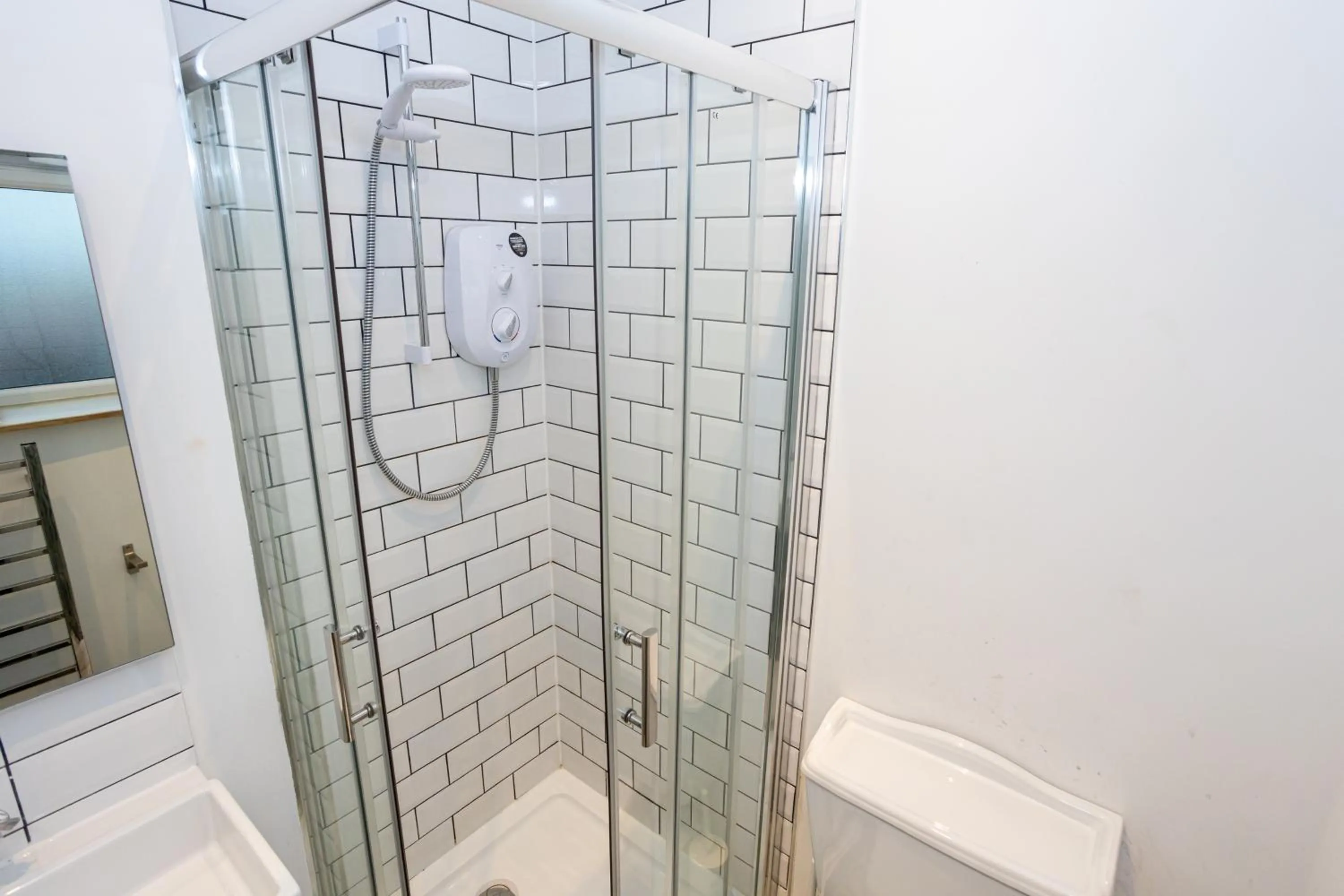 Pillo Rooms Serviced Apartments - Salford