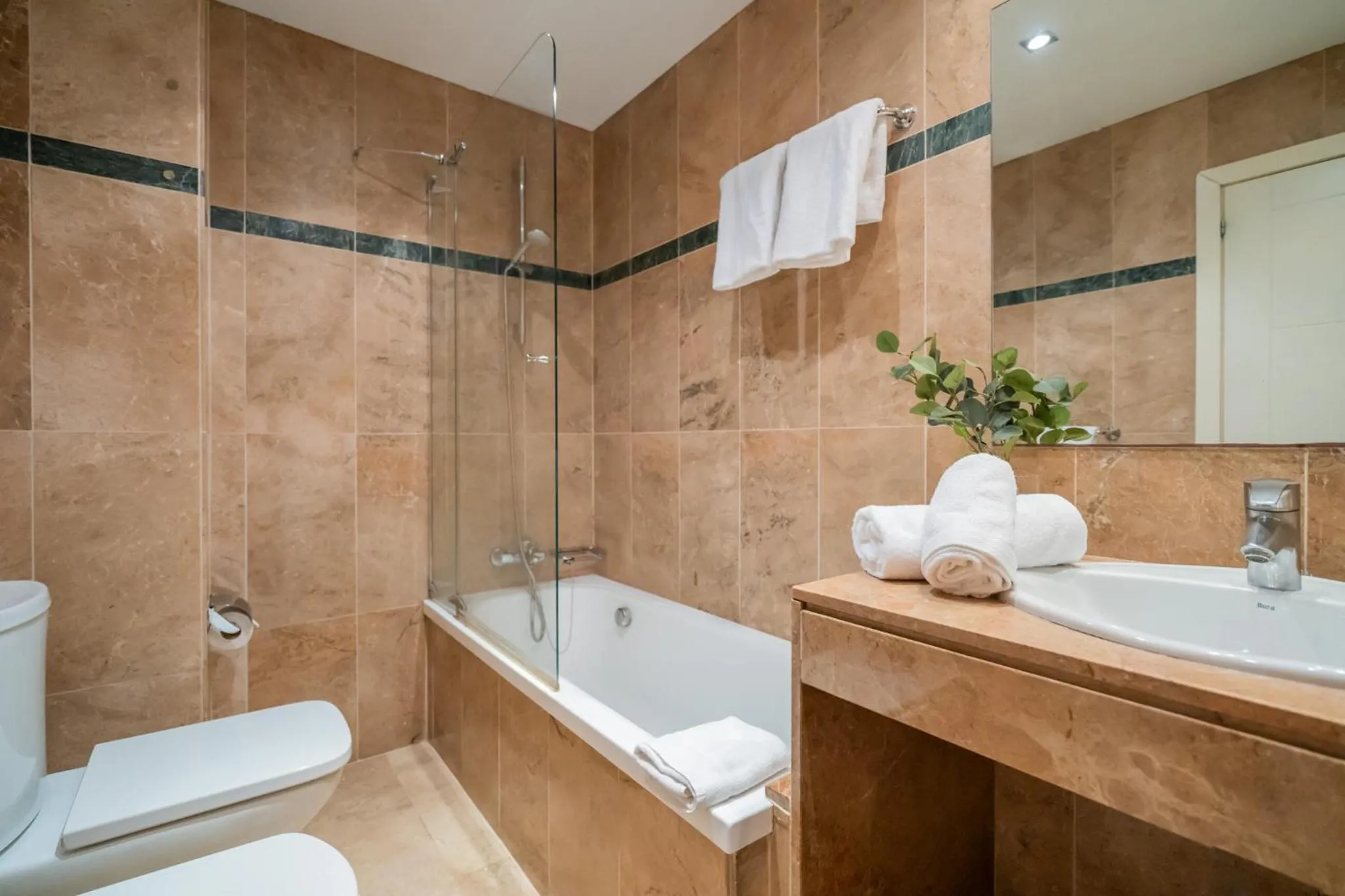 Shower in Hotel Glòries