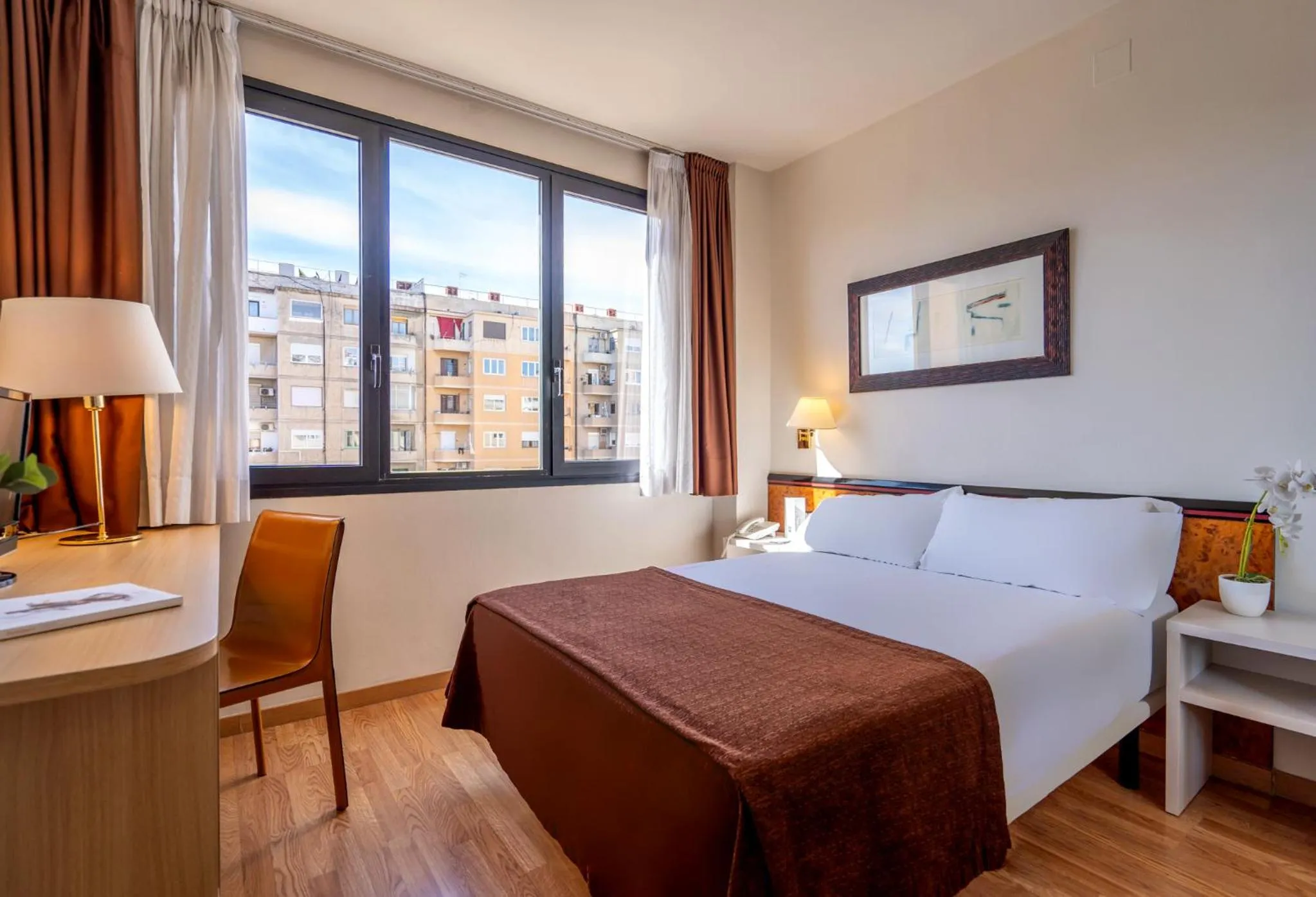 Bed in Hotel Glòries