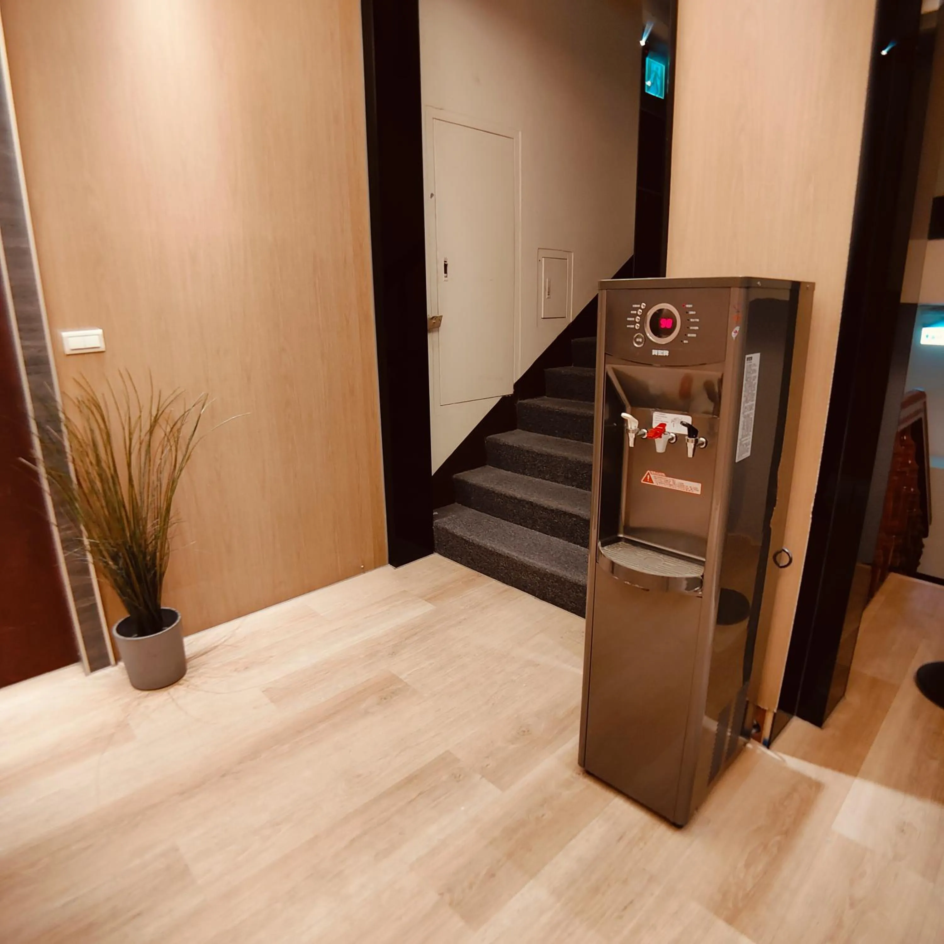 Communal lounge/ TV room in Fooyee Hotel - Yonghe