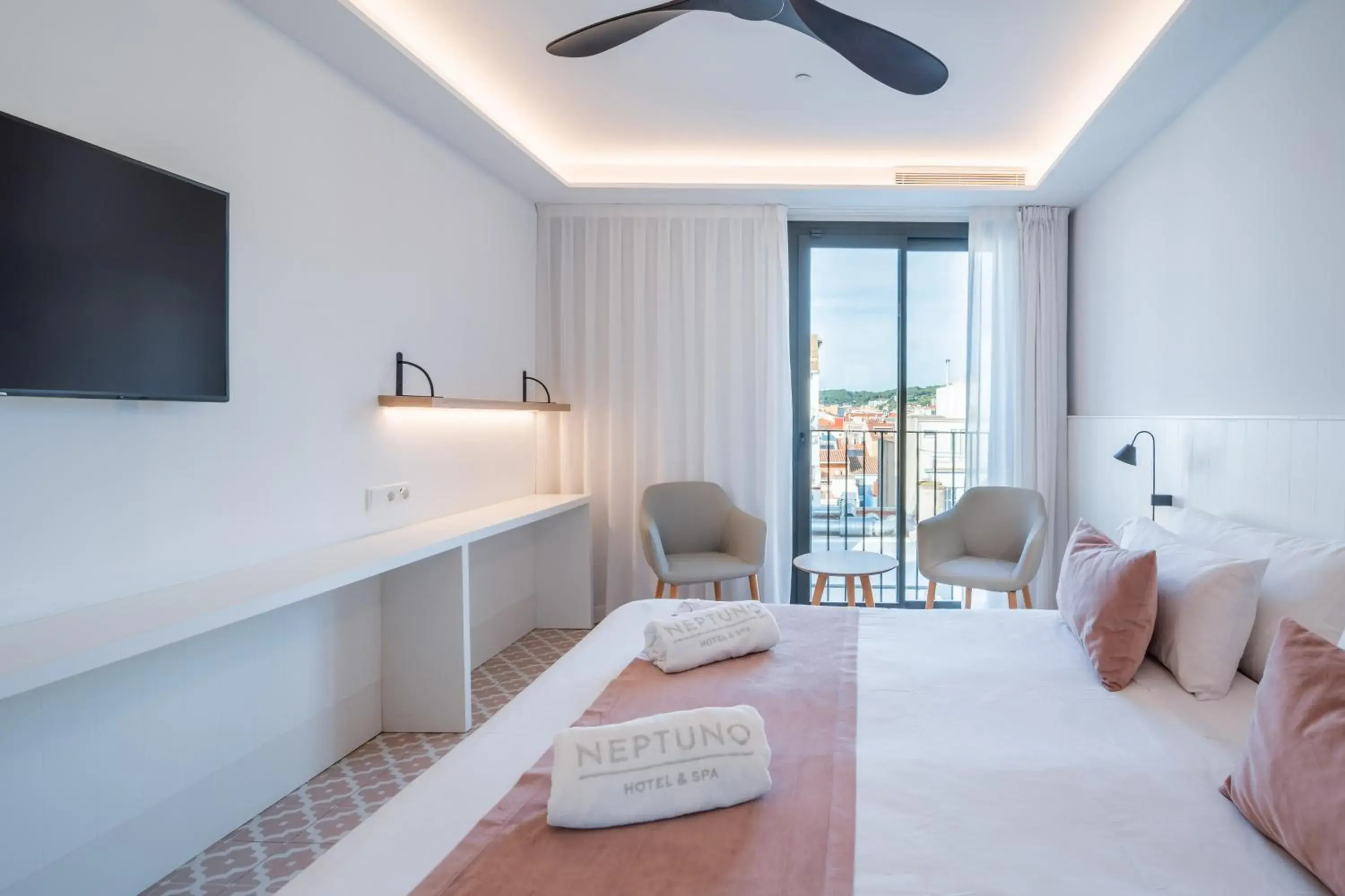 Bed in Neptuno Hotel & SPA 4 Sup Bed in Neptuno Hotel & SPA 4 Sup