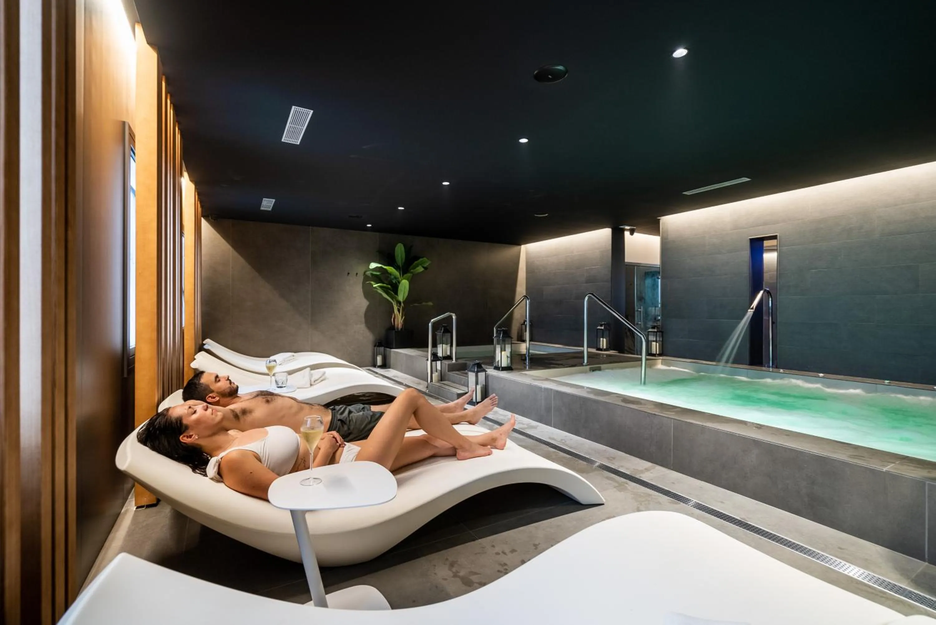 Spa and wellness centre/facilities in Neptuno Hotel & SPA 4 Sup