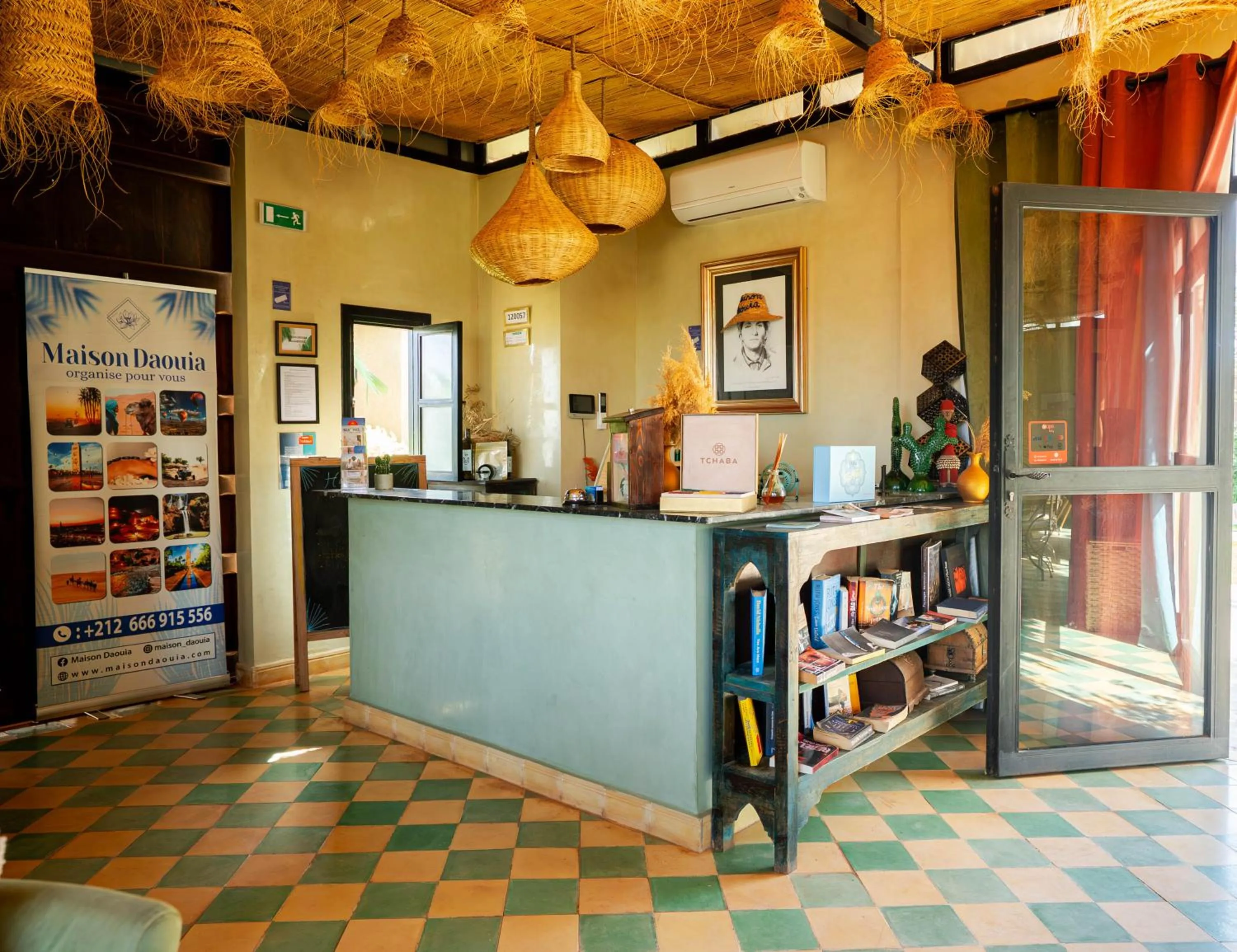 Lounge or bar in Maison Daouia