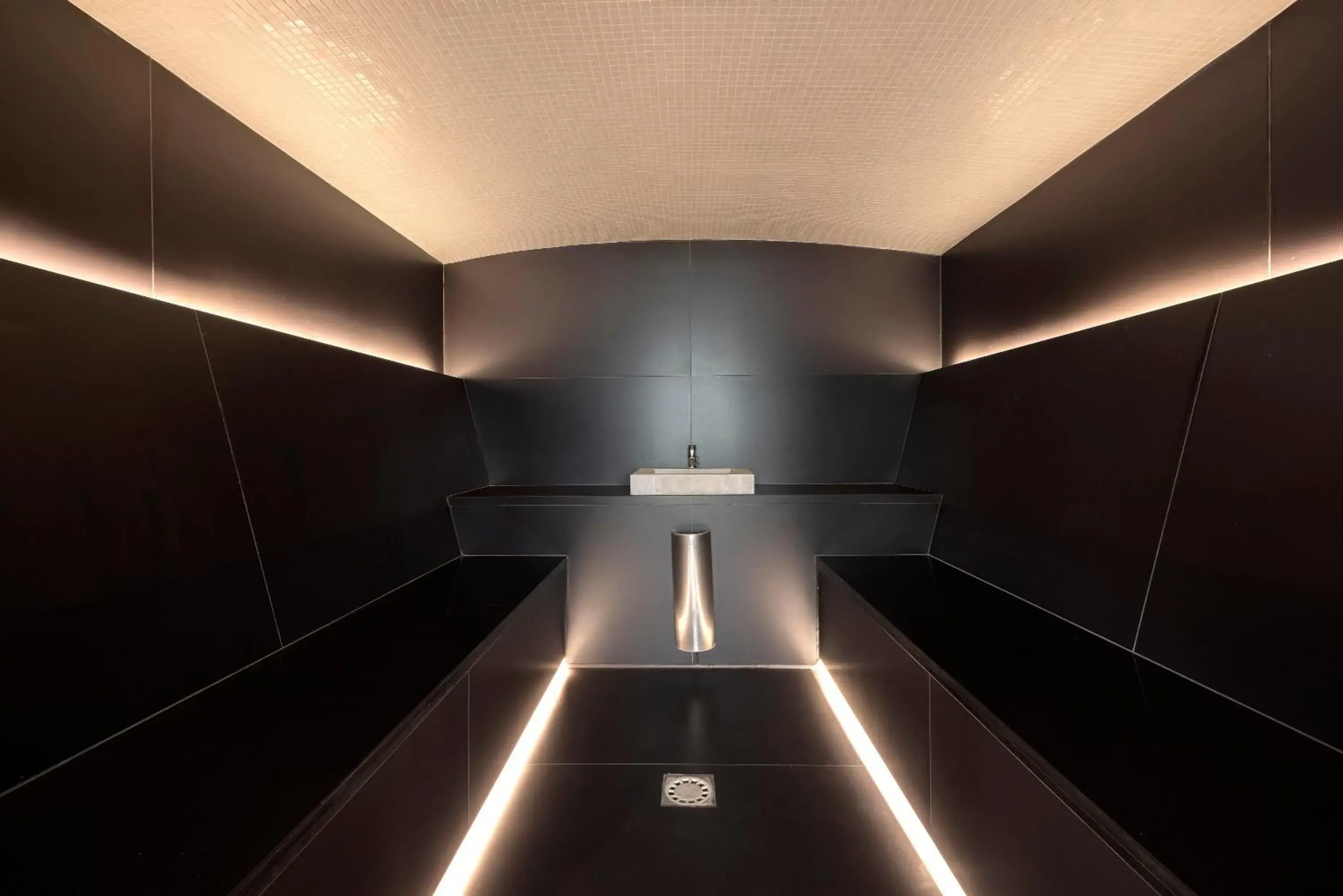 Spa and wellness centre/facilities in HM Jaime III Spa and wellness centre/facilities in HM Jaime III