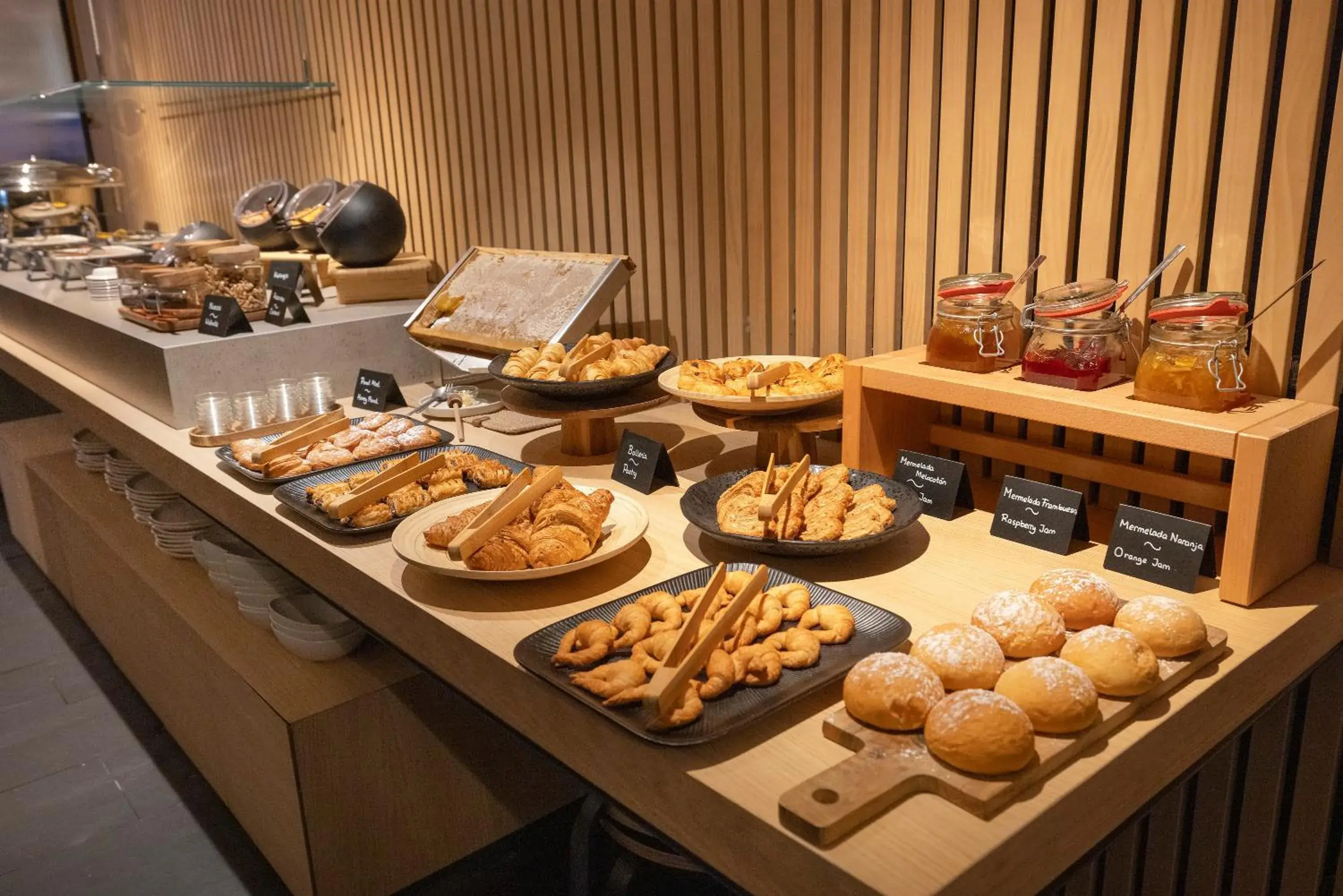 Breakfast in HM Jaime III Breakfast in HM Jaime III