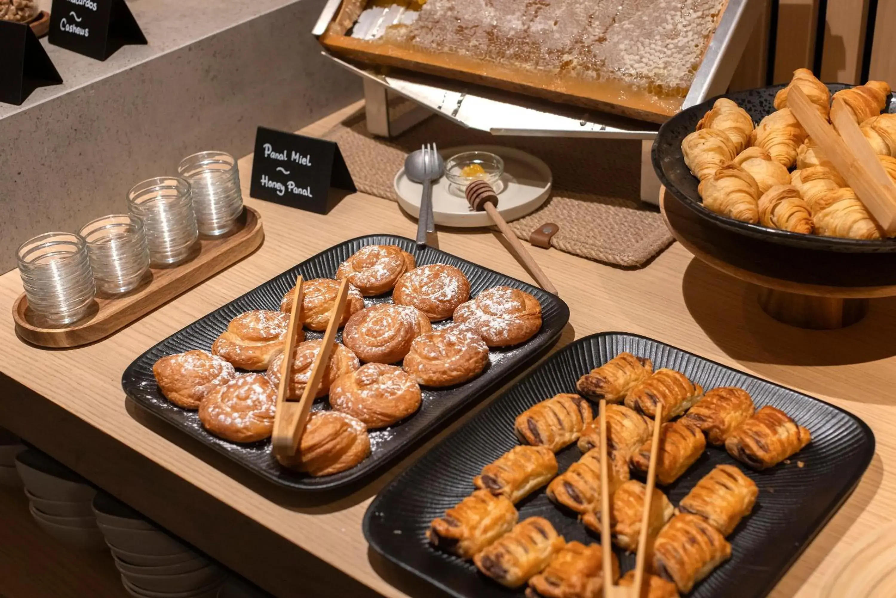 Breakfast in HM Jaime III Breakfast in HM Jaime III