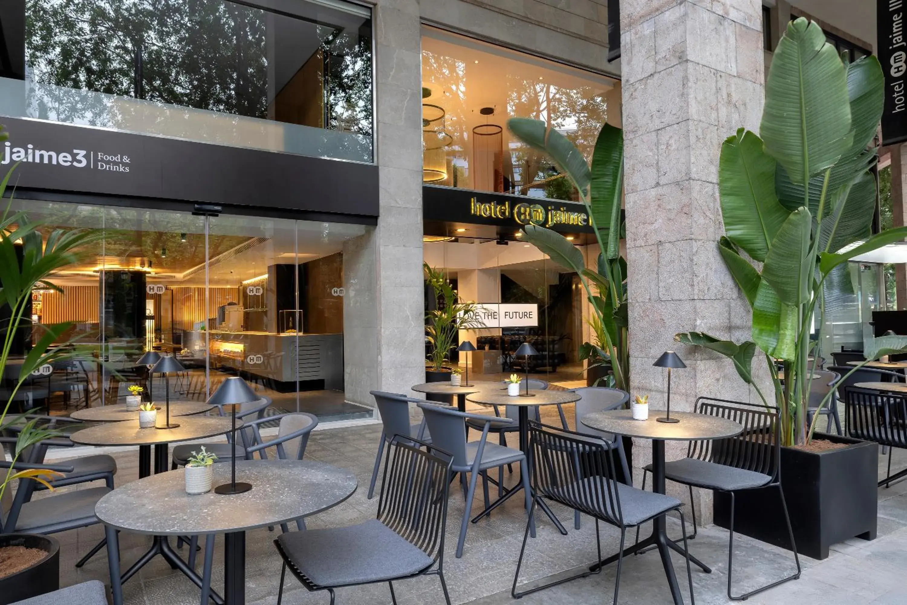 Property building in HM Jaime III Property building in HM Jaime III