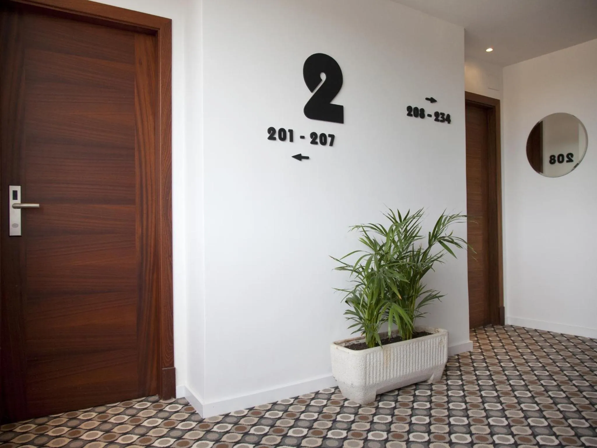 Decorative detail in HM Tropical