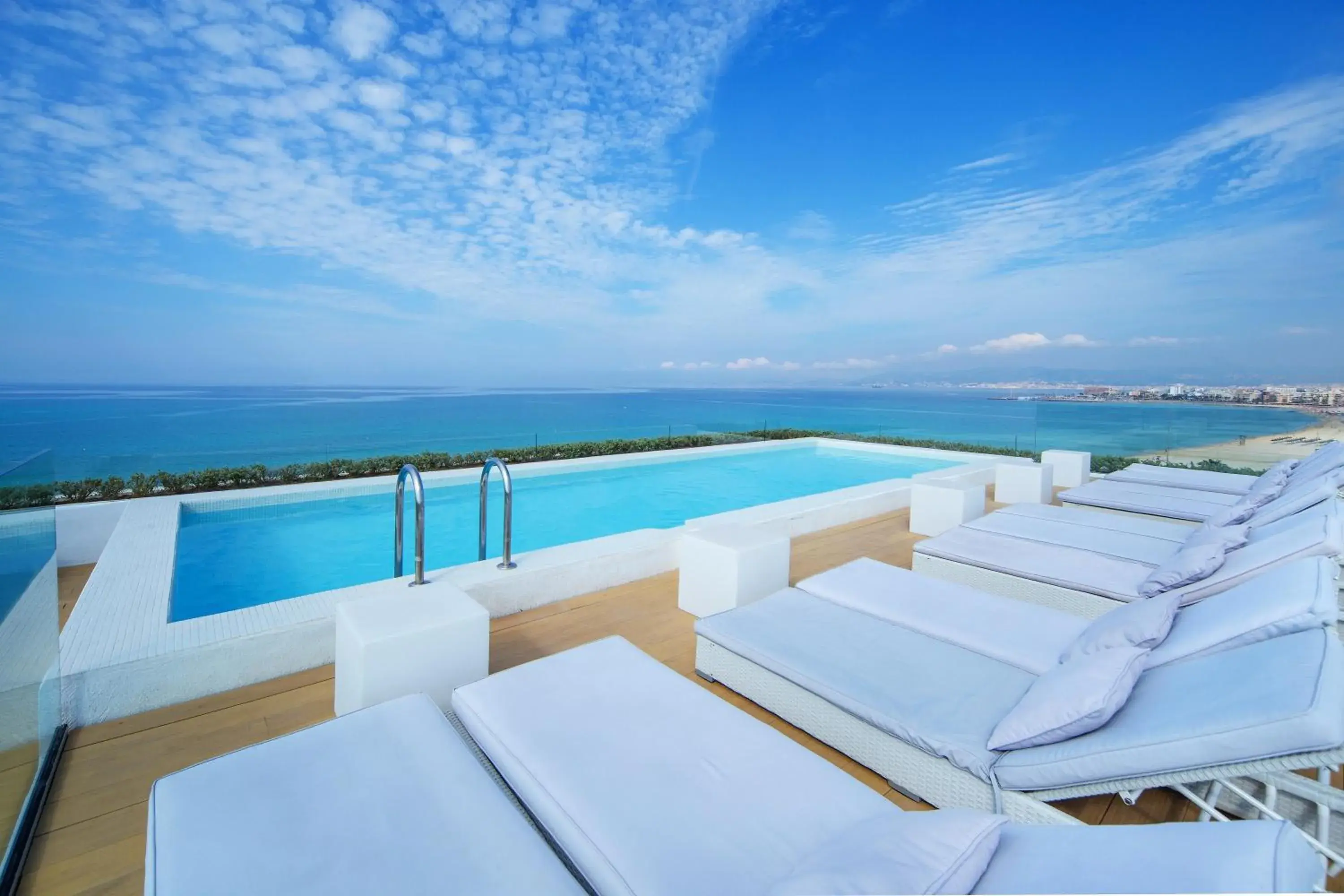 Swimming pool in HM Tropical Swimming pool in HM Tropical