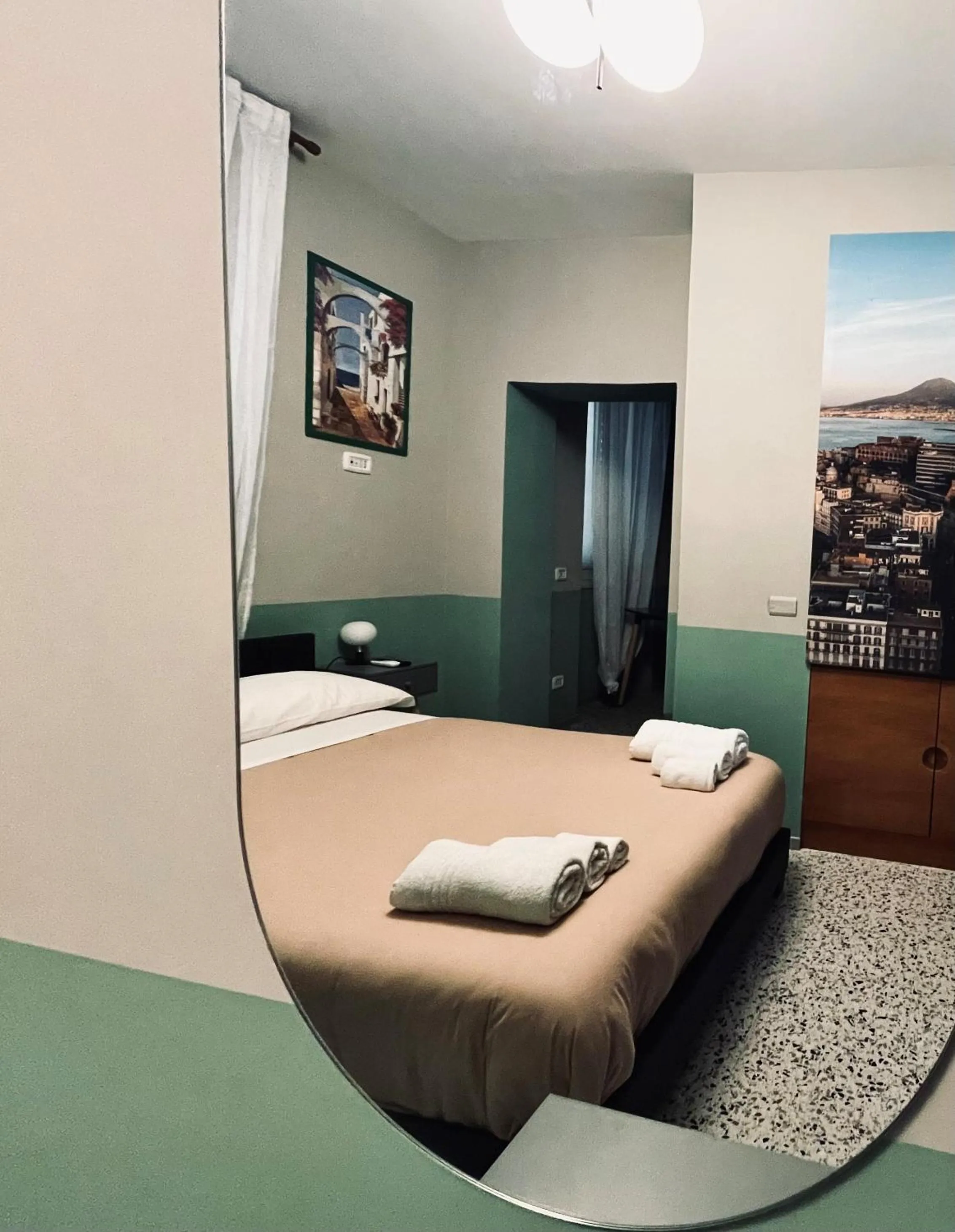 Bed in Occhi di Napoli Experiential Relais