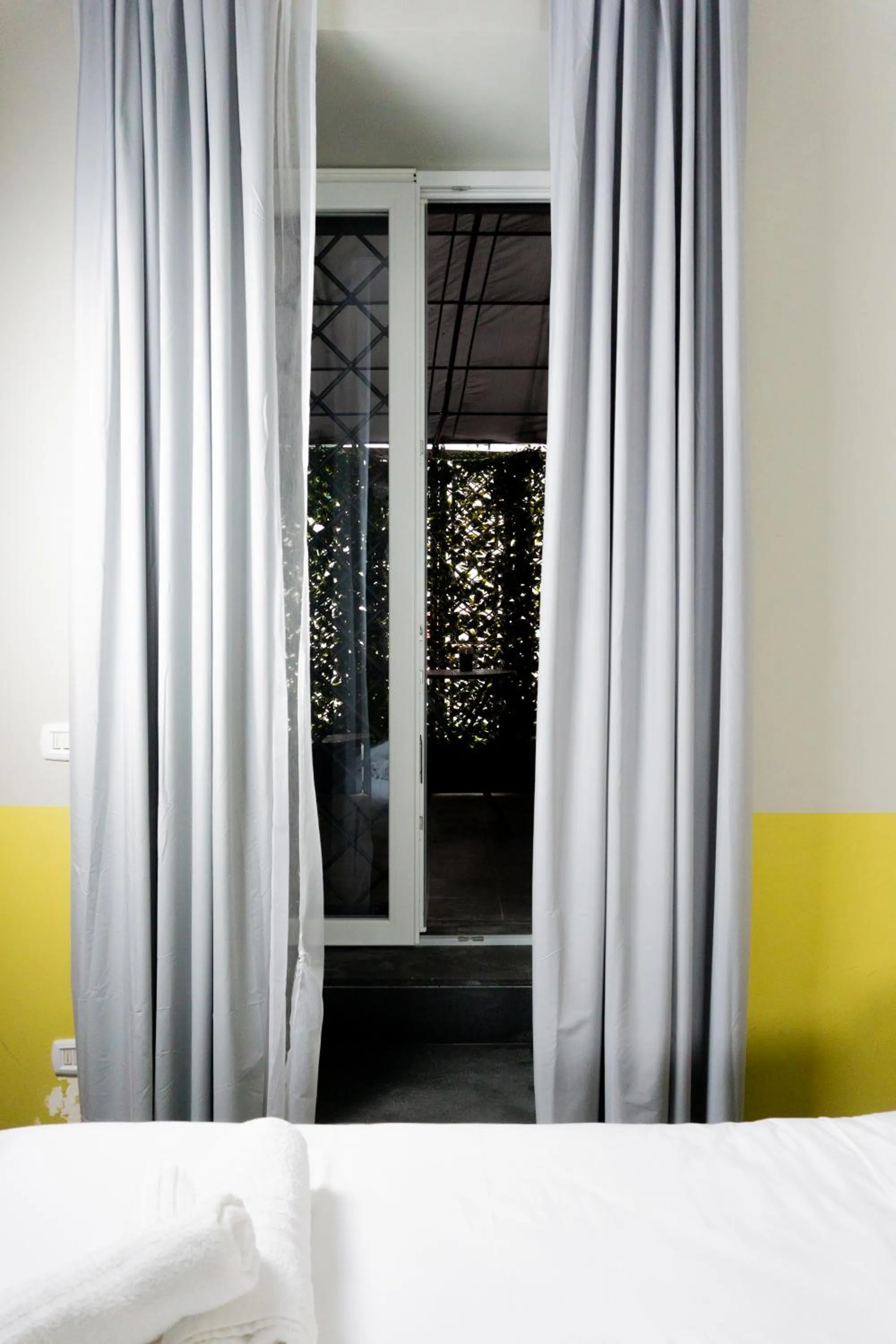 Photo of the whole room, Bed in Occhi di Napoli Experiential Relais