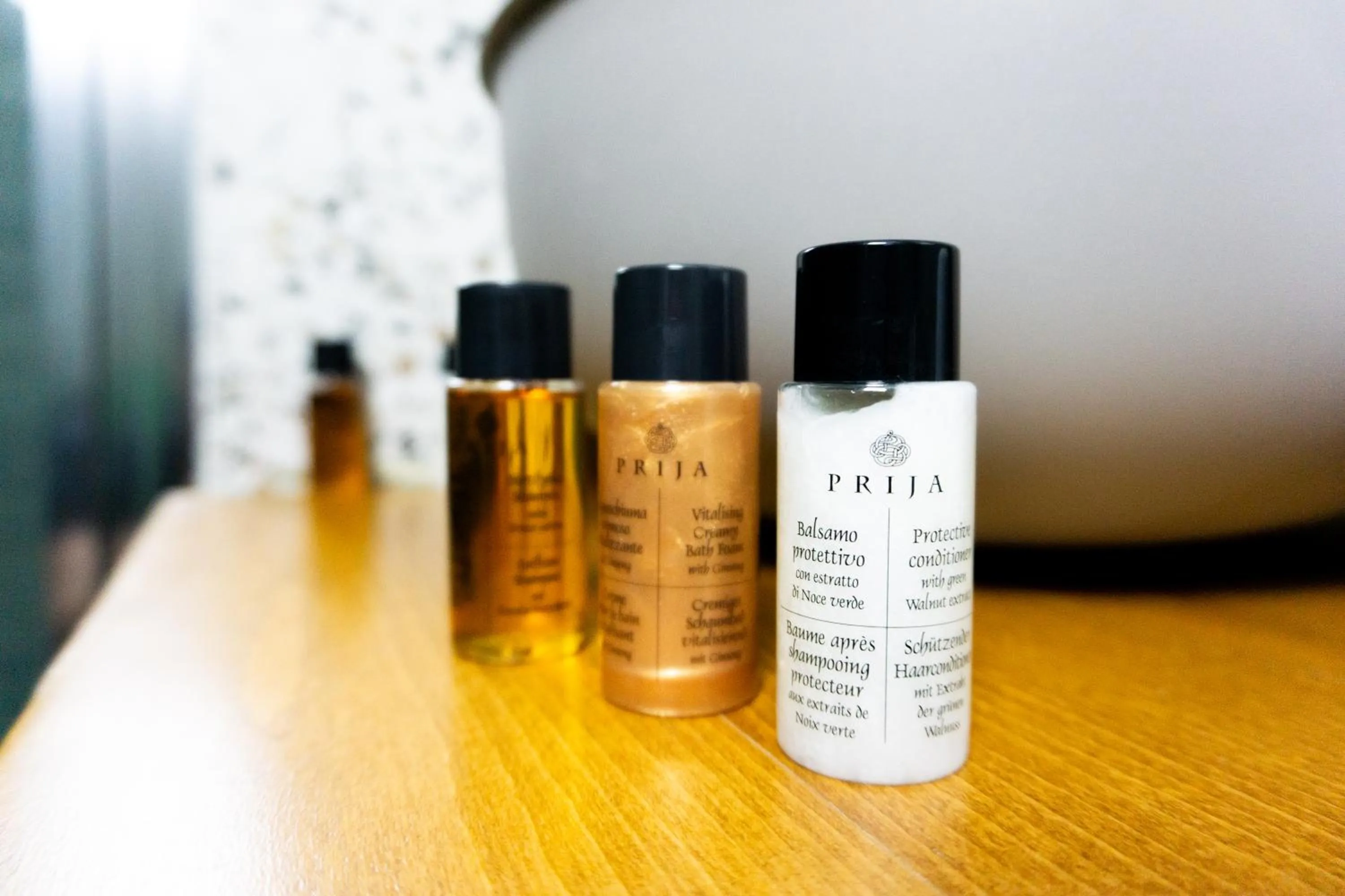 Bathroom in Occhi di Napoli Experiential Relais