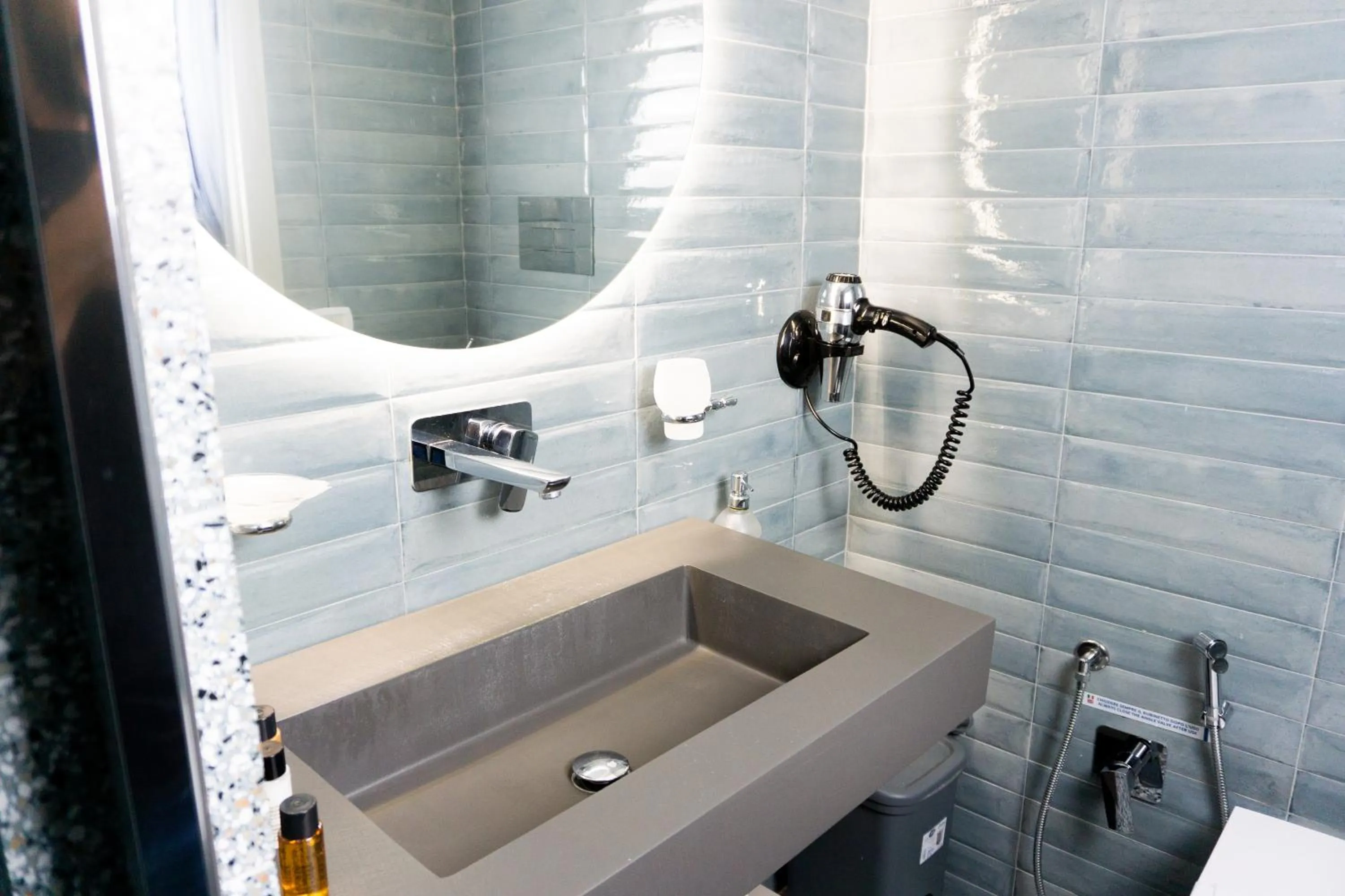 Bathroom in Occhi di Napoli Experiential Relais