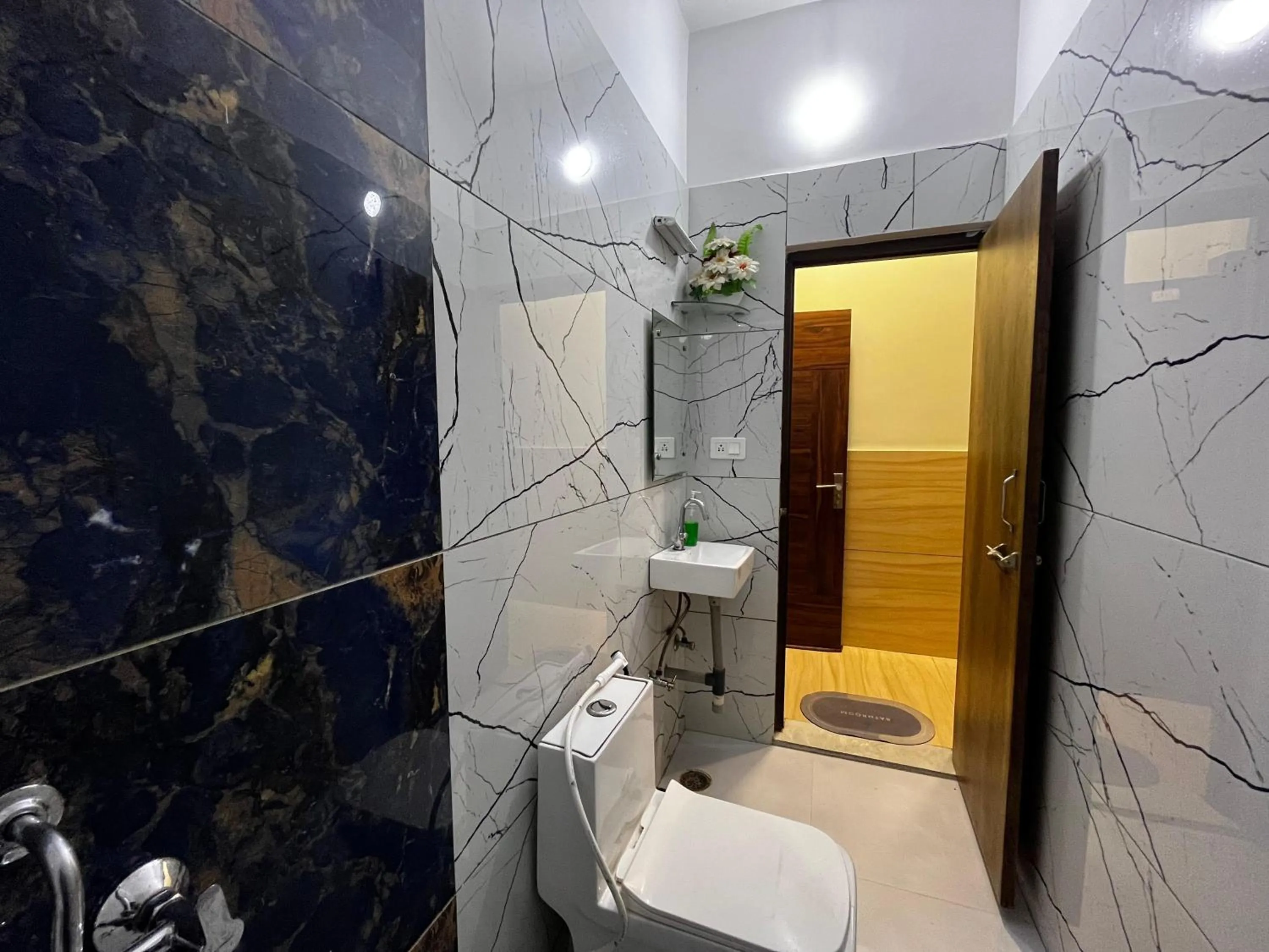Shower in Taj Nice Point Manage by Taj Sunrise Group