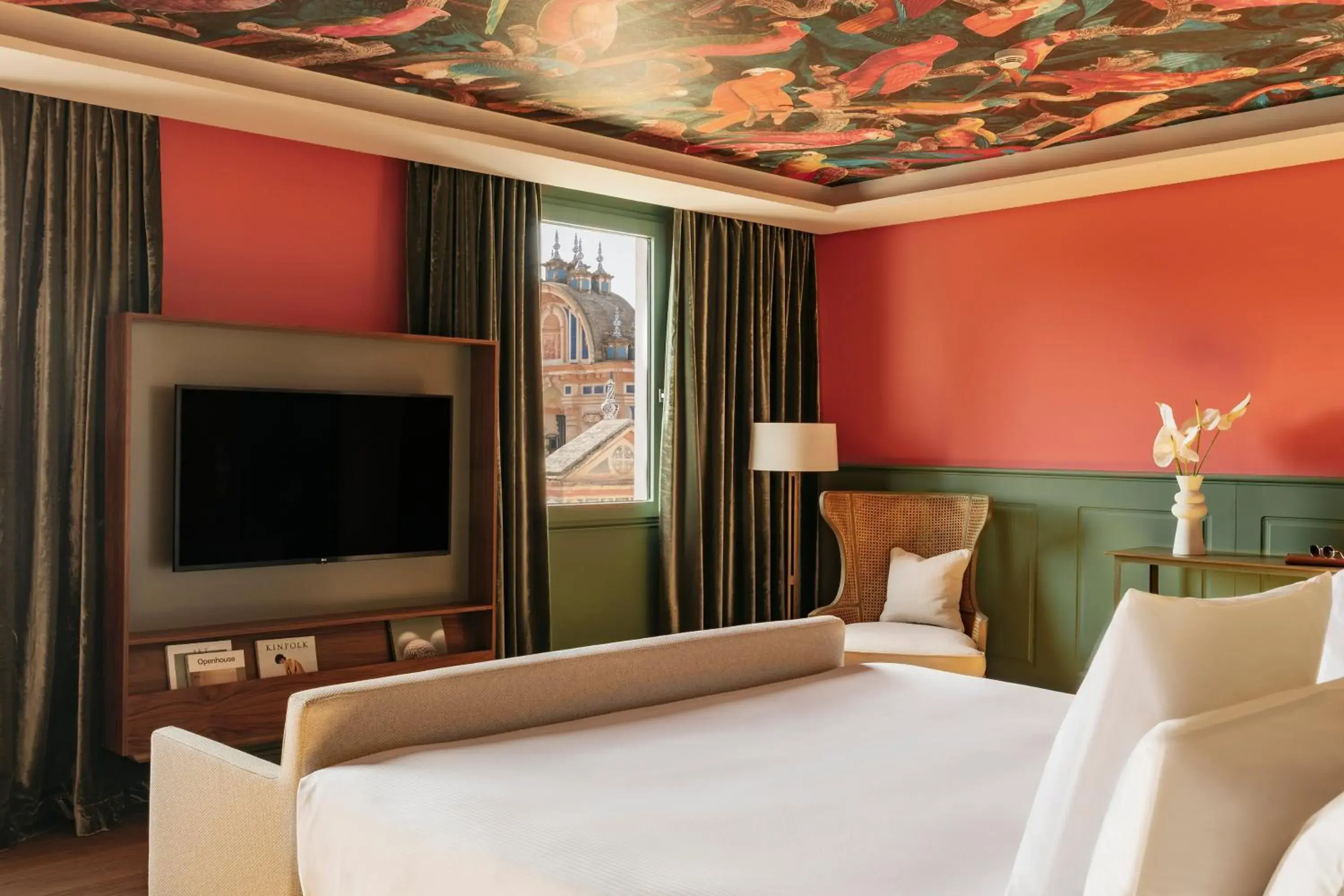 Bed in Hotel Colón Gran Meliá - The Leading Hotels of the World Bed in Hotel Colón Gran Meliá - The Leading Hotels of the World