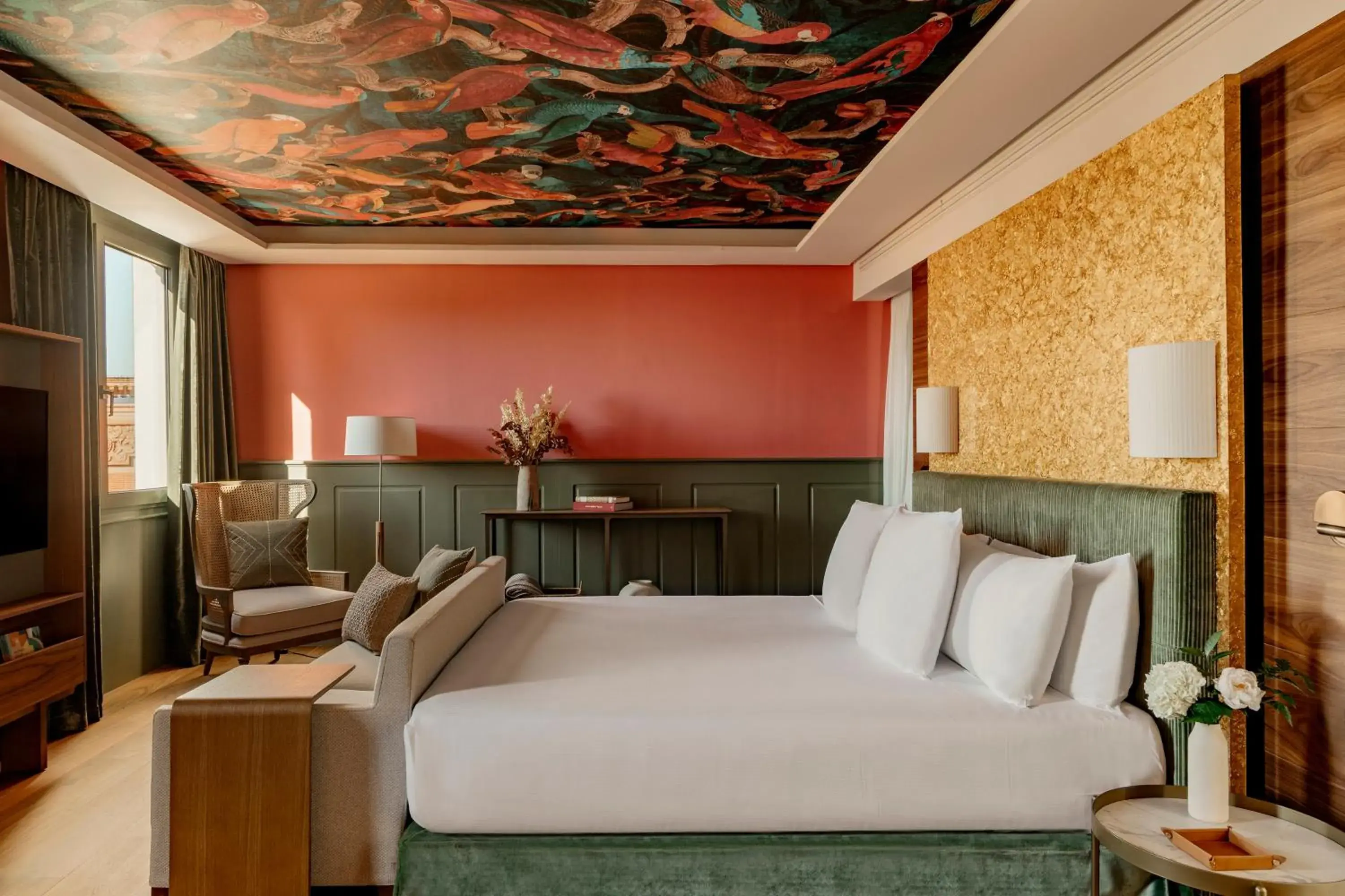 Bedroom, Bed in Hotel Colón Gran Meliá - The Leading Hotels of the World Bedroom, Bed in Hotel Colón Gran Meliá - The Leading Hotels of the World