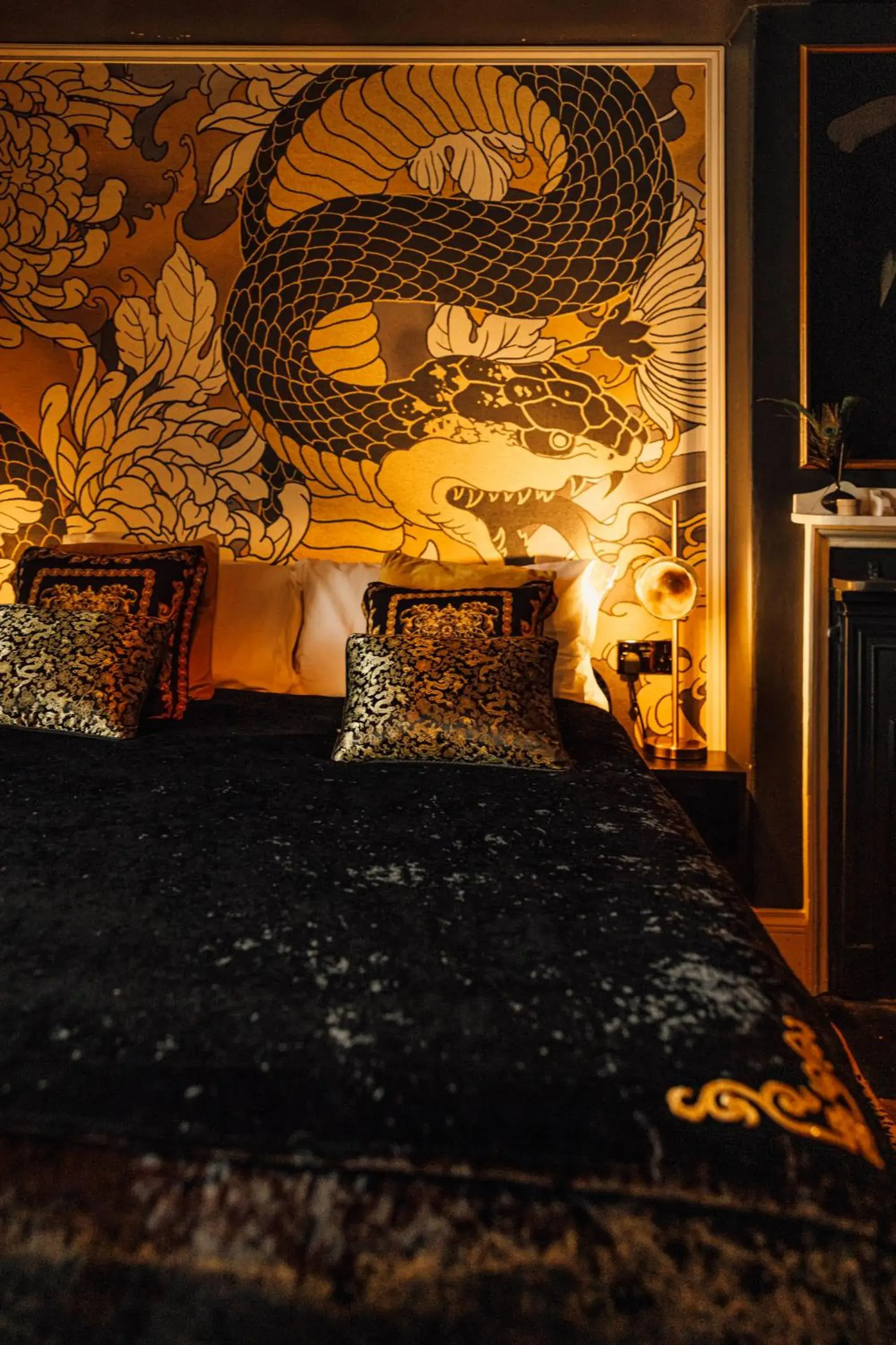 Deluxe King Room in The George & Heart House Deluxe King Room in The George & Heart House