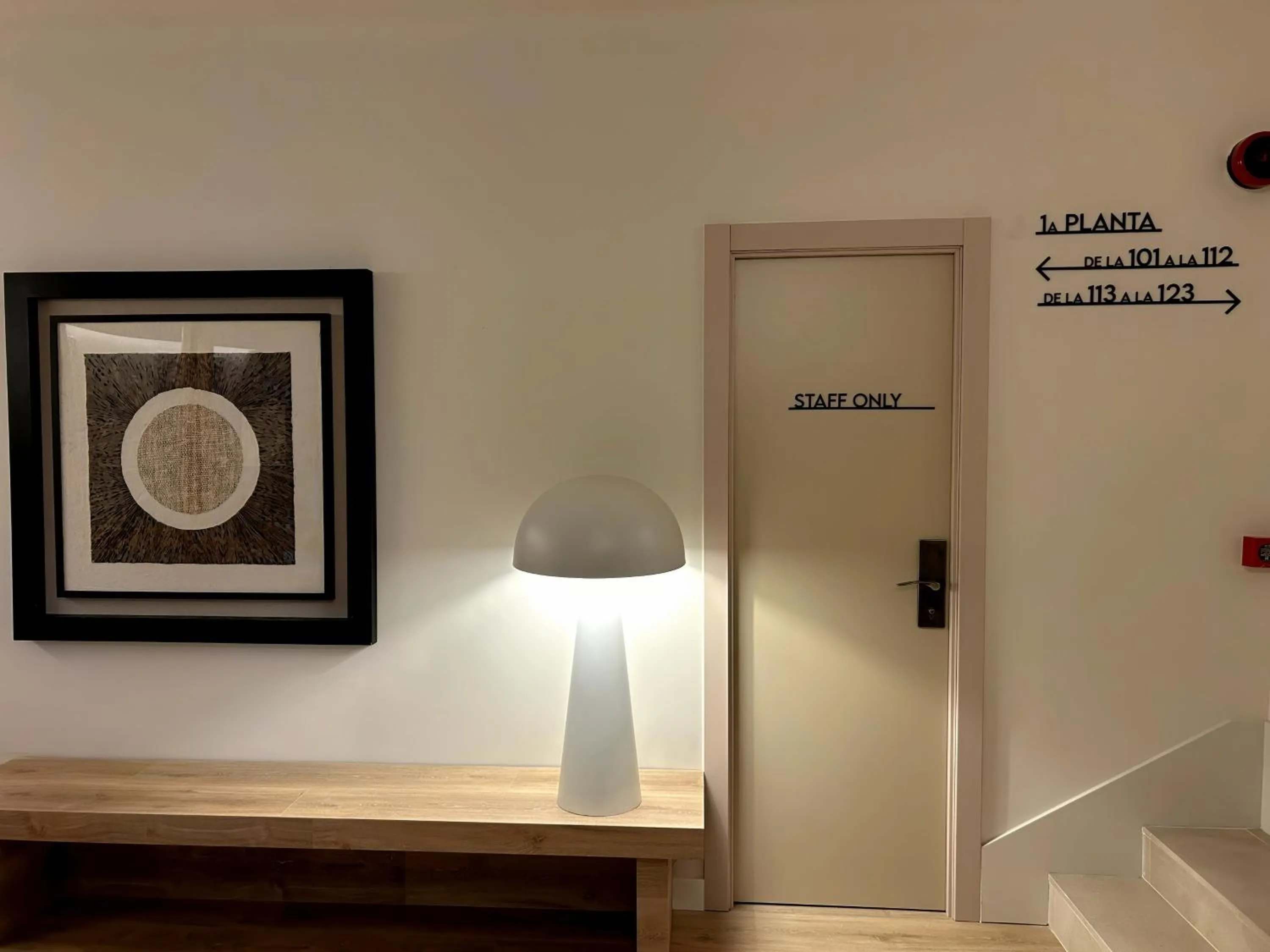 Text overlay in Hotel Marina