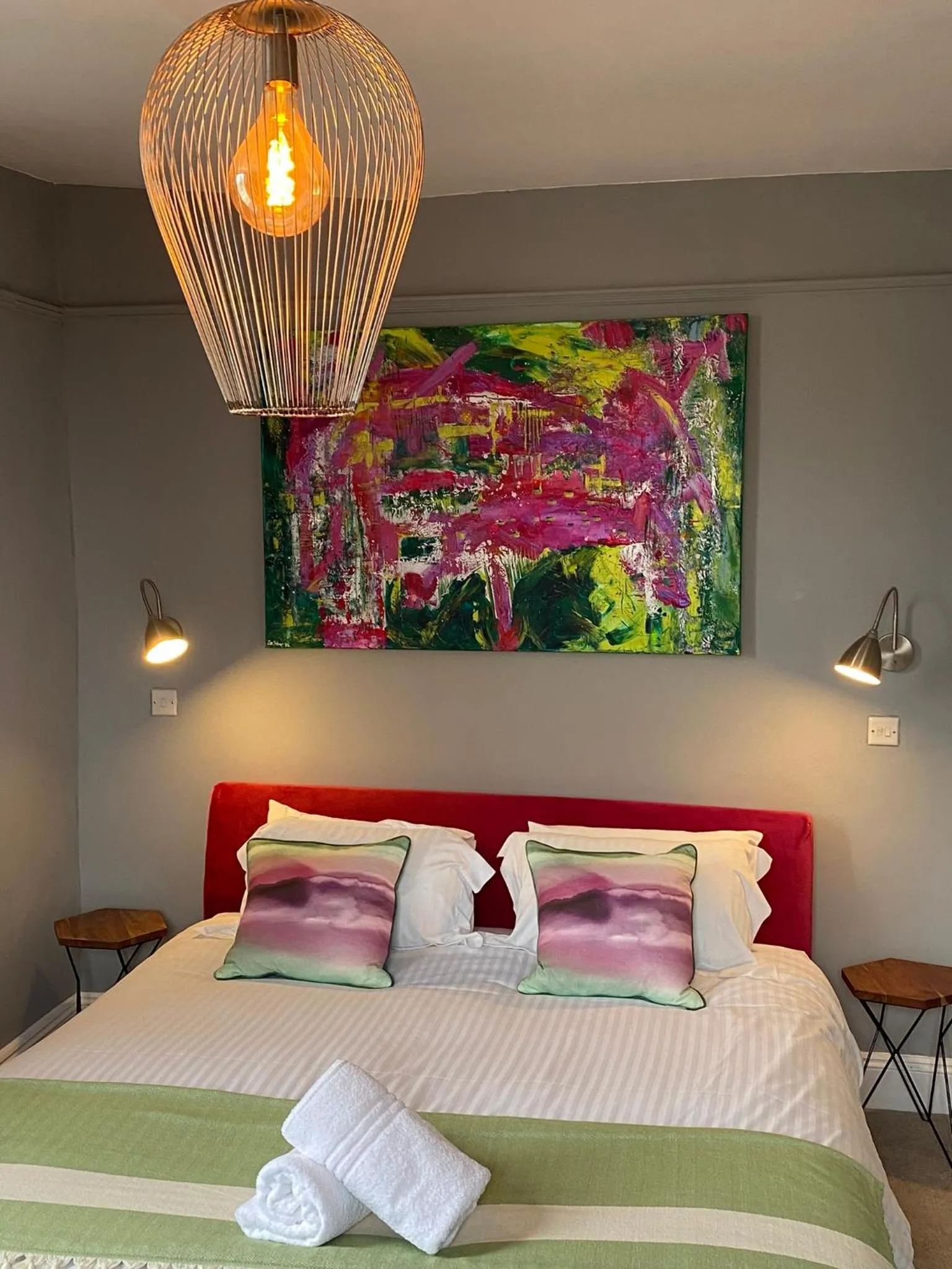 Bedroom, Bed in The Castle Inn Bradford on Avon